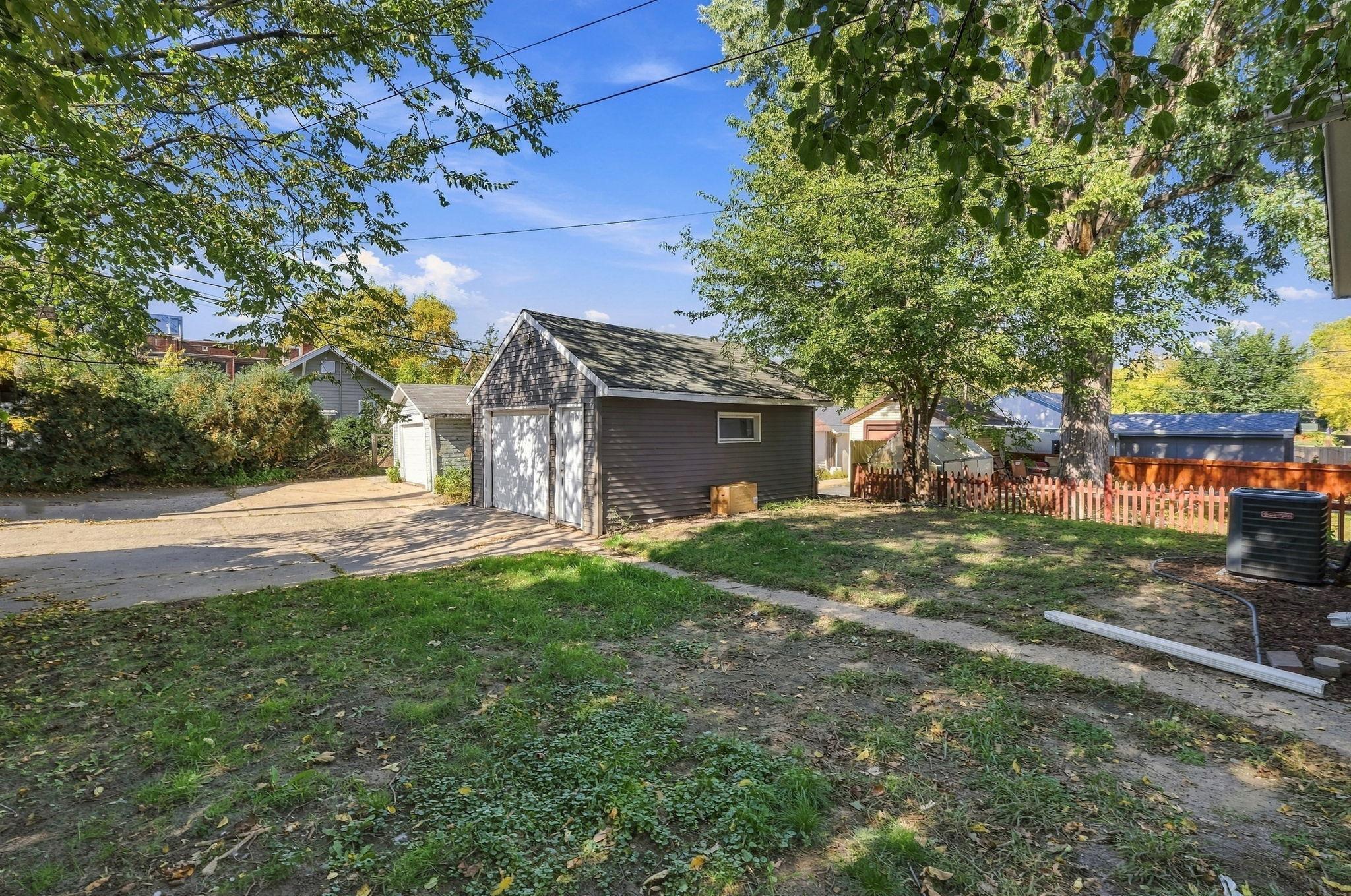 View of Residential at 4417 Russell Avenue, Minneapolis MN 55412, Minneapolis (5 of 42) - Mike Wilen | Minnesota Team Real Estate