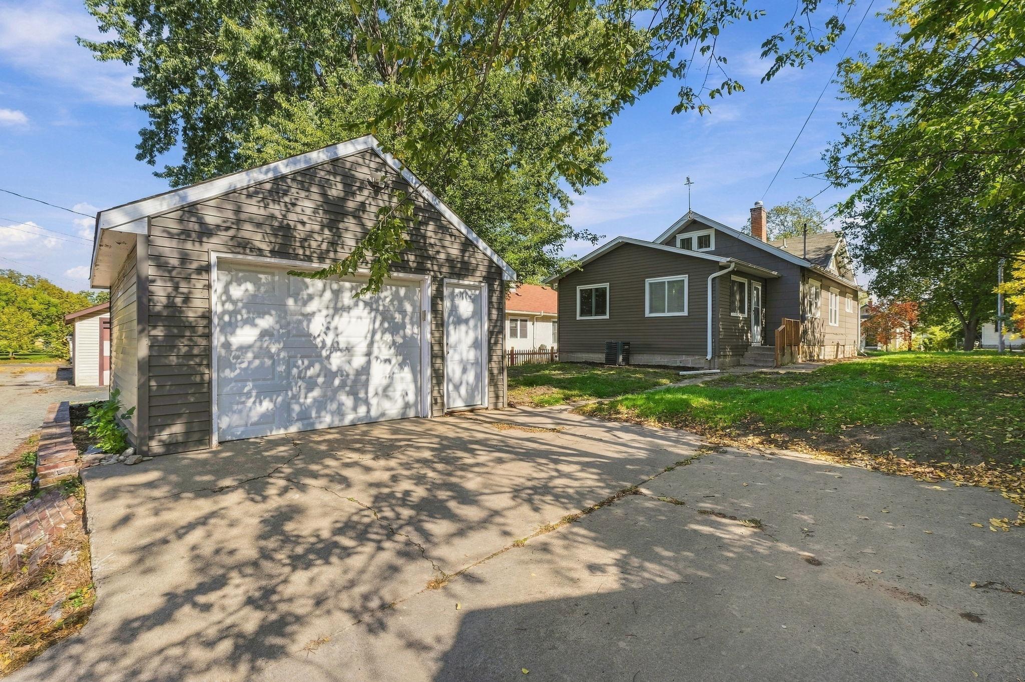 View of Residential at 4417 Russell Avenue, Minneapolis MN 55412, Minneapolis (4 of 42) - Mike Wilen | Minnesota Team Real Estate