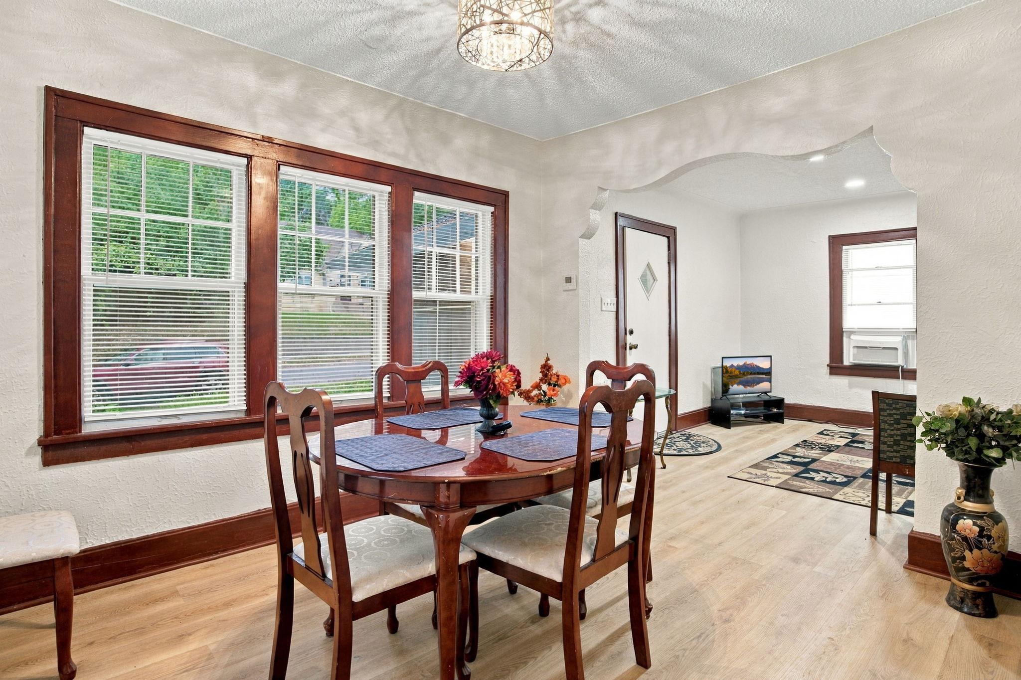 View of Residential at 1428 Vincent Avenue, Minneapolis MN 55411, Minneapolis (6 of 12) - Mike Wilen | Minnesota Team Real Estate