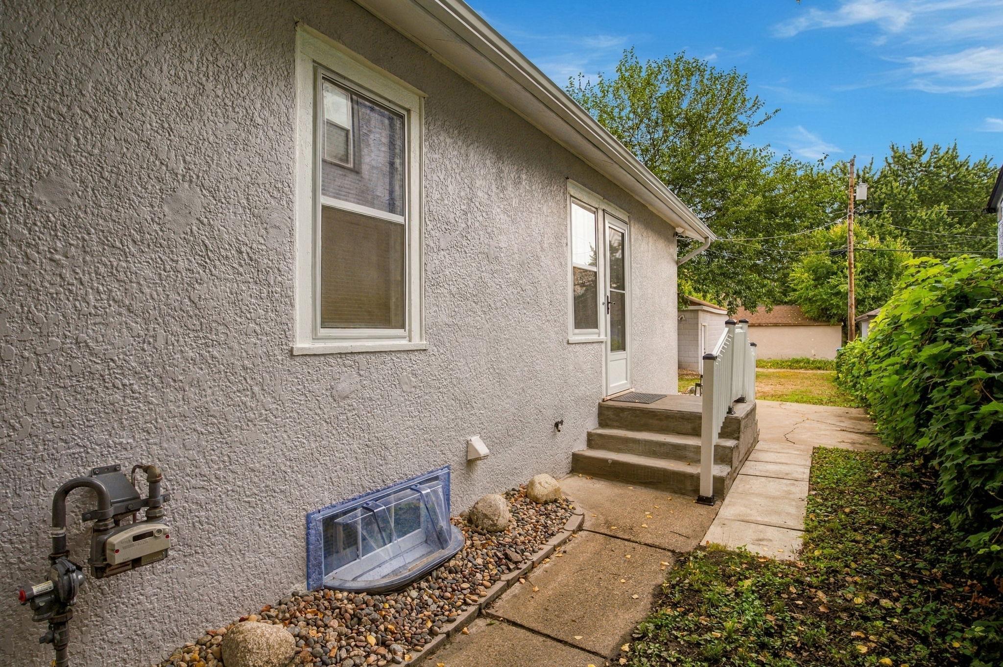 View of Residential at 1428 Vincent Avenue, Minneapolis MN 55411, Minneapolis (3 of 12) - Mike Wilen | Minnesota Team Real Estate