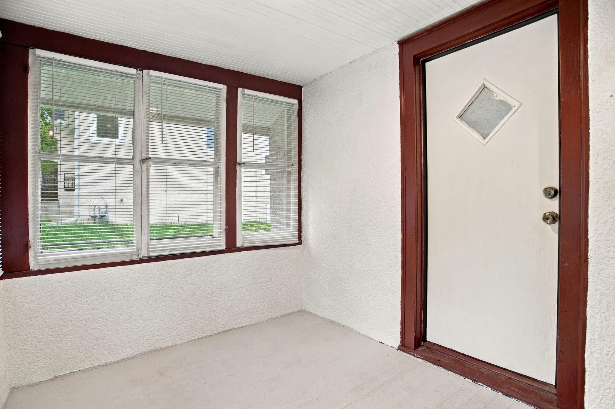 View of Residential at 1428 Vincent Avenue, Minneapolis MN 55411, Minneapolis (12 of 12) - Mike Wilen | Minnesota Team Real Estate