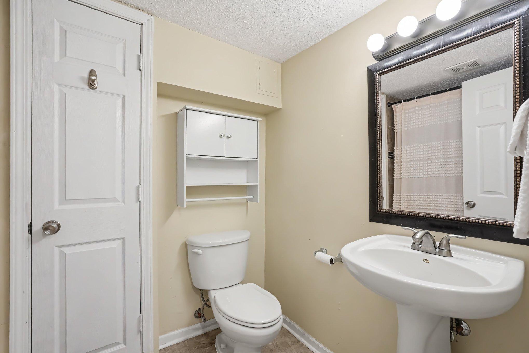 View of Residential at 3905 Cedar Avenue, Minneapolis MN 55407, Minneapolis (23 of 35) - Mike Wilen | Minnesota Team Real Estate