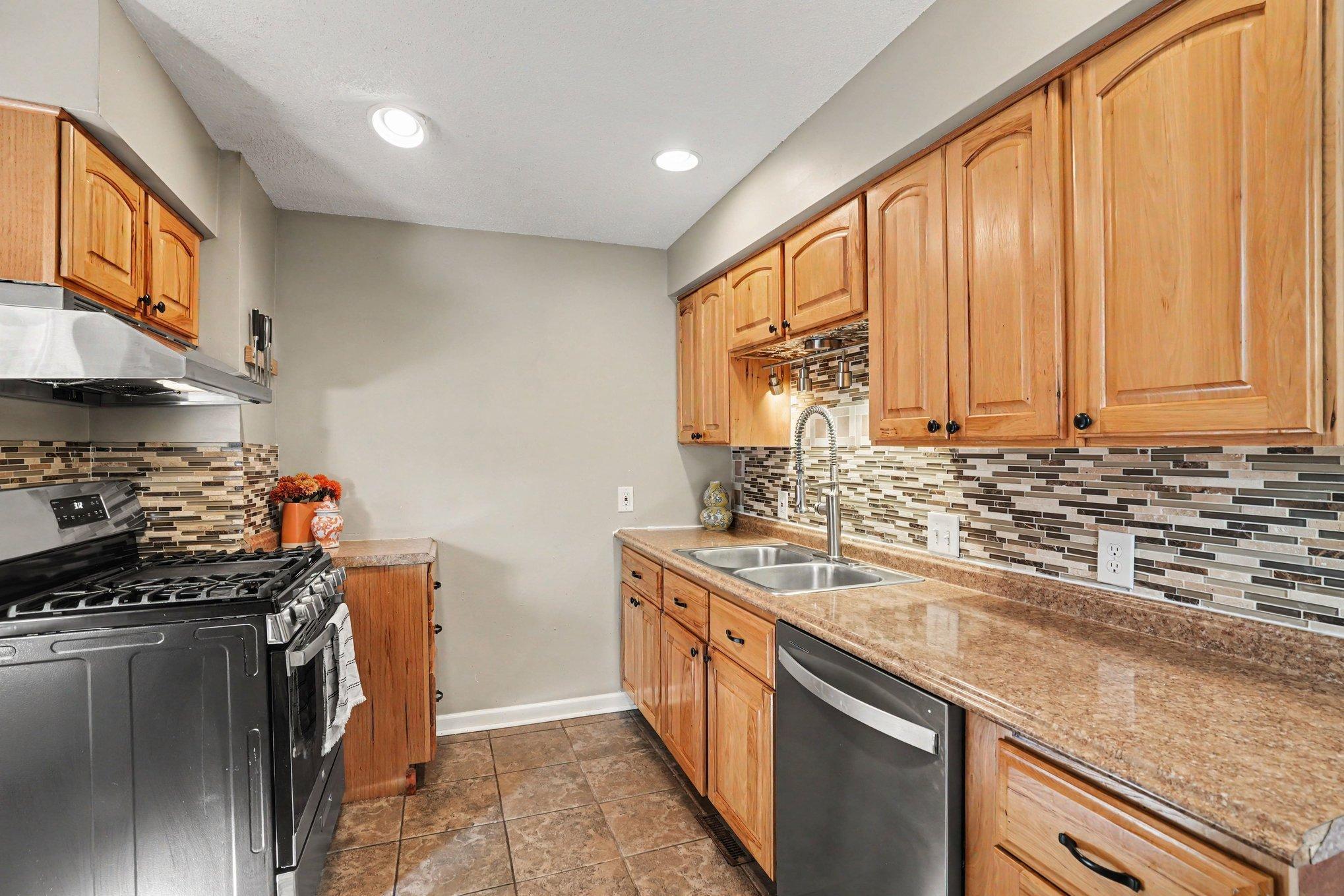 View of Residential at 3905 Cedar Avenue, Minneapolis MN 55407, Minneapolis (11 of 35) - Mike Wilen | Minnesota Team Real Estate