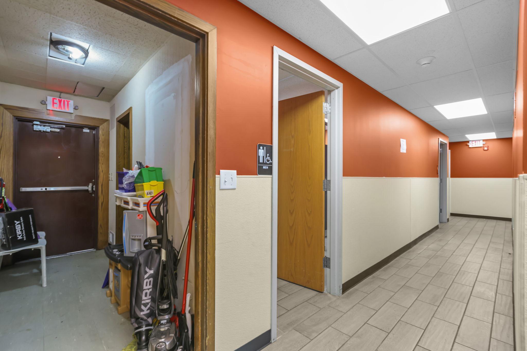 View of Commercial Sale at 651 Arcade Street, Saint Paul MN 55106, Saint Paul (28 of 33) - Mike Wilen | Minnesota Team Real Estate