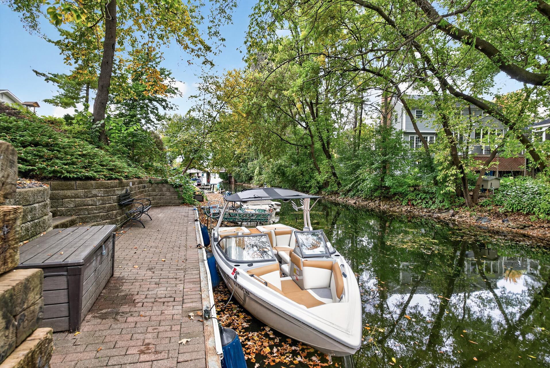 View of Residential at 3021 Lake Shore Boulevard, Minnetonka MN 55391, Minnetonka (41 of 43) - Mike Wilen | Minnesota Team Real Estate