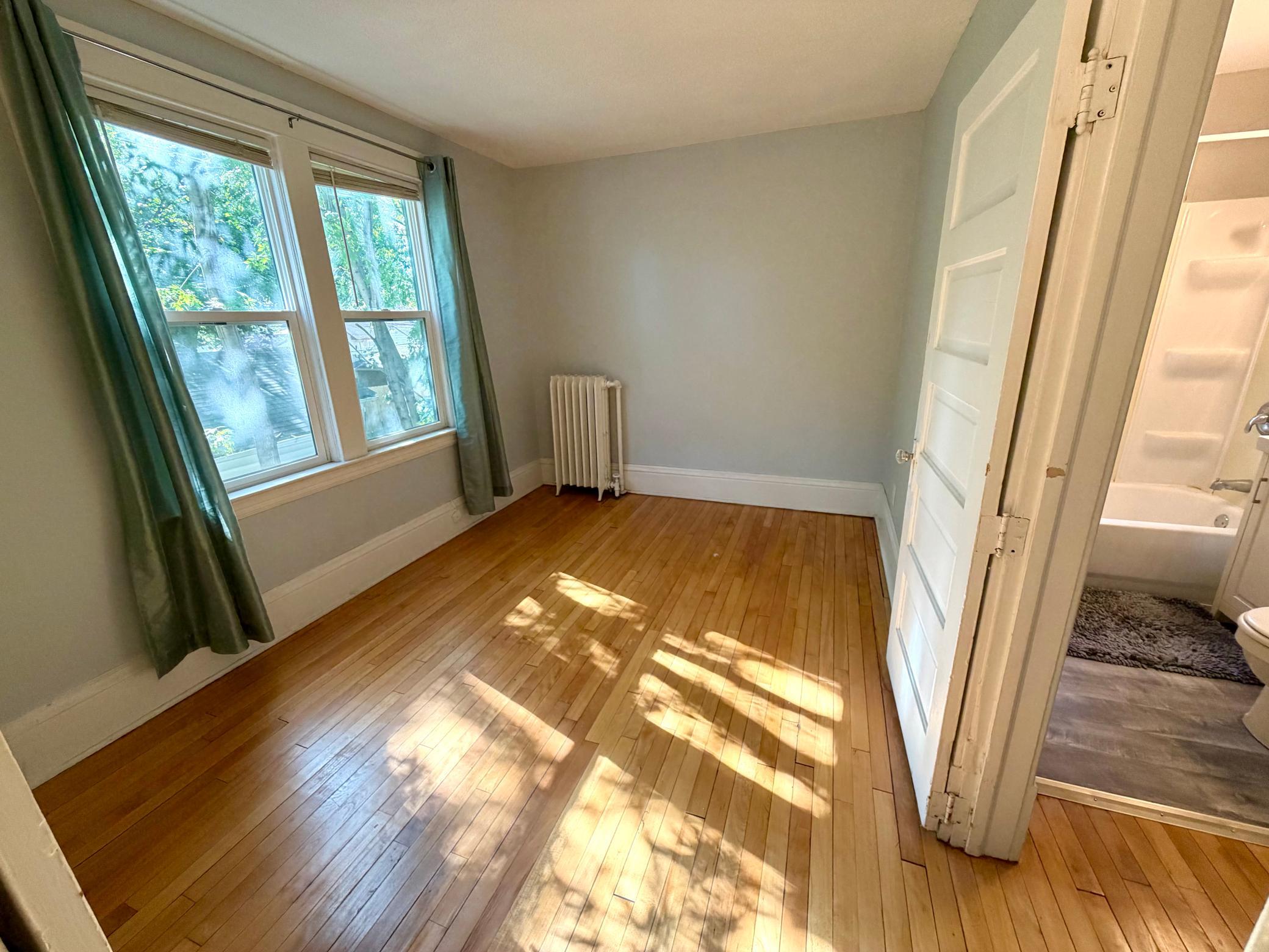 View of Residential at 3735 Girard Avenue, Minneapolis MN 55412, Minneapolis (15 of 24) - Mike Wilen | Minnesota Team Real Estate