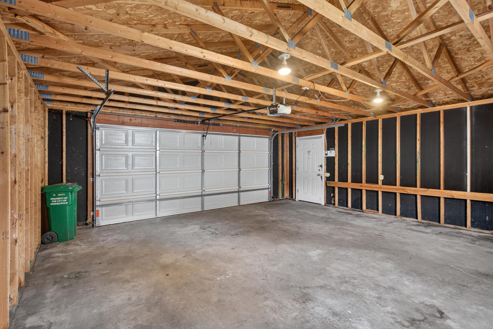 View of Residential at 2820 31st Avenue, Minneapolis MN 55406, Minneapolis (23 of 27) - Mike Wilen | Minnesota Team Real Estate