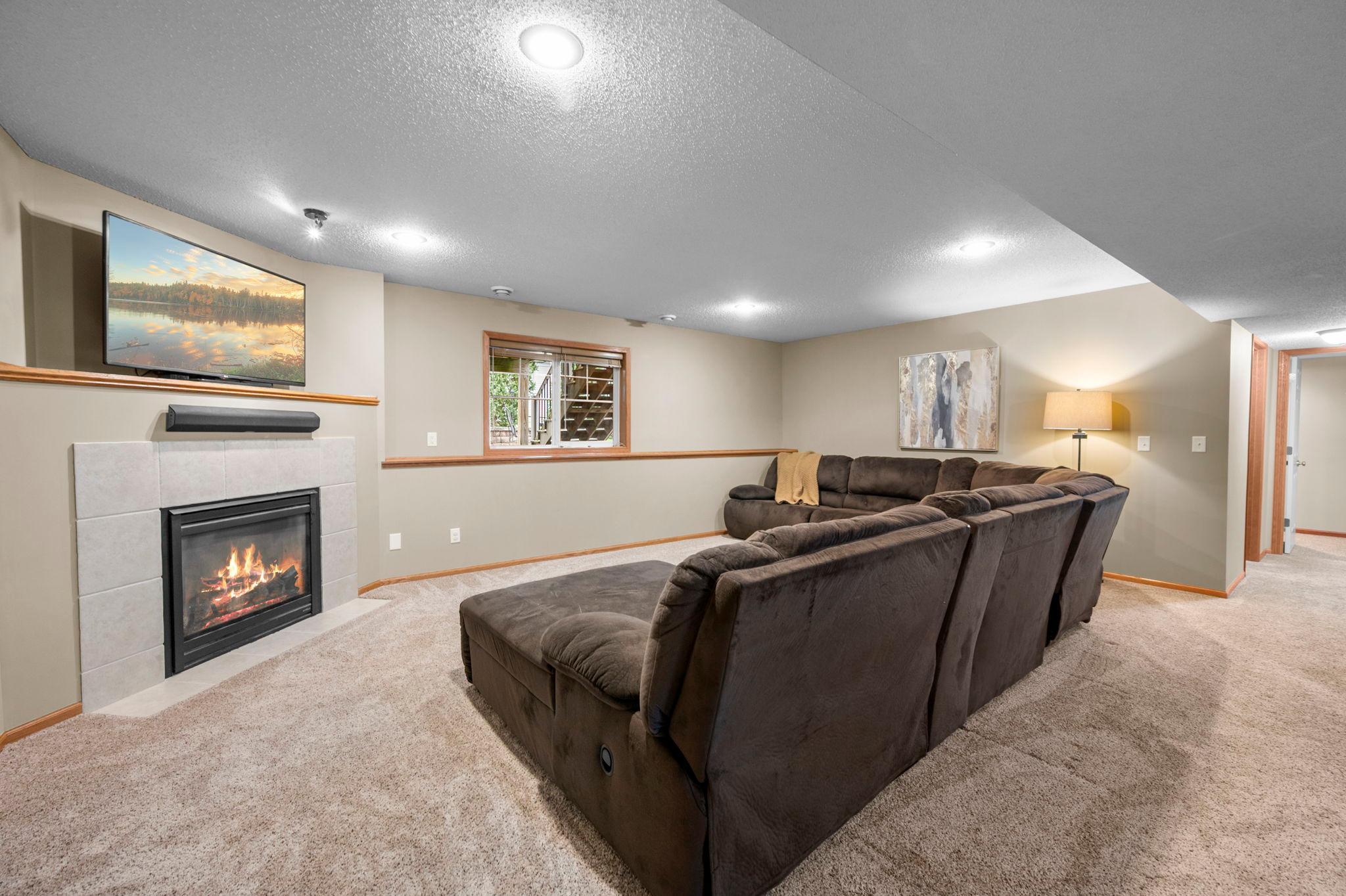 View of Residential at 989 Danube Avenue, Shakopee MN 55379, Shakopee (13 of 22) - Mike Wilen | Minnesota Team Real Estate