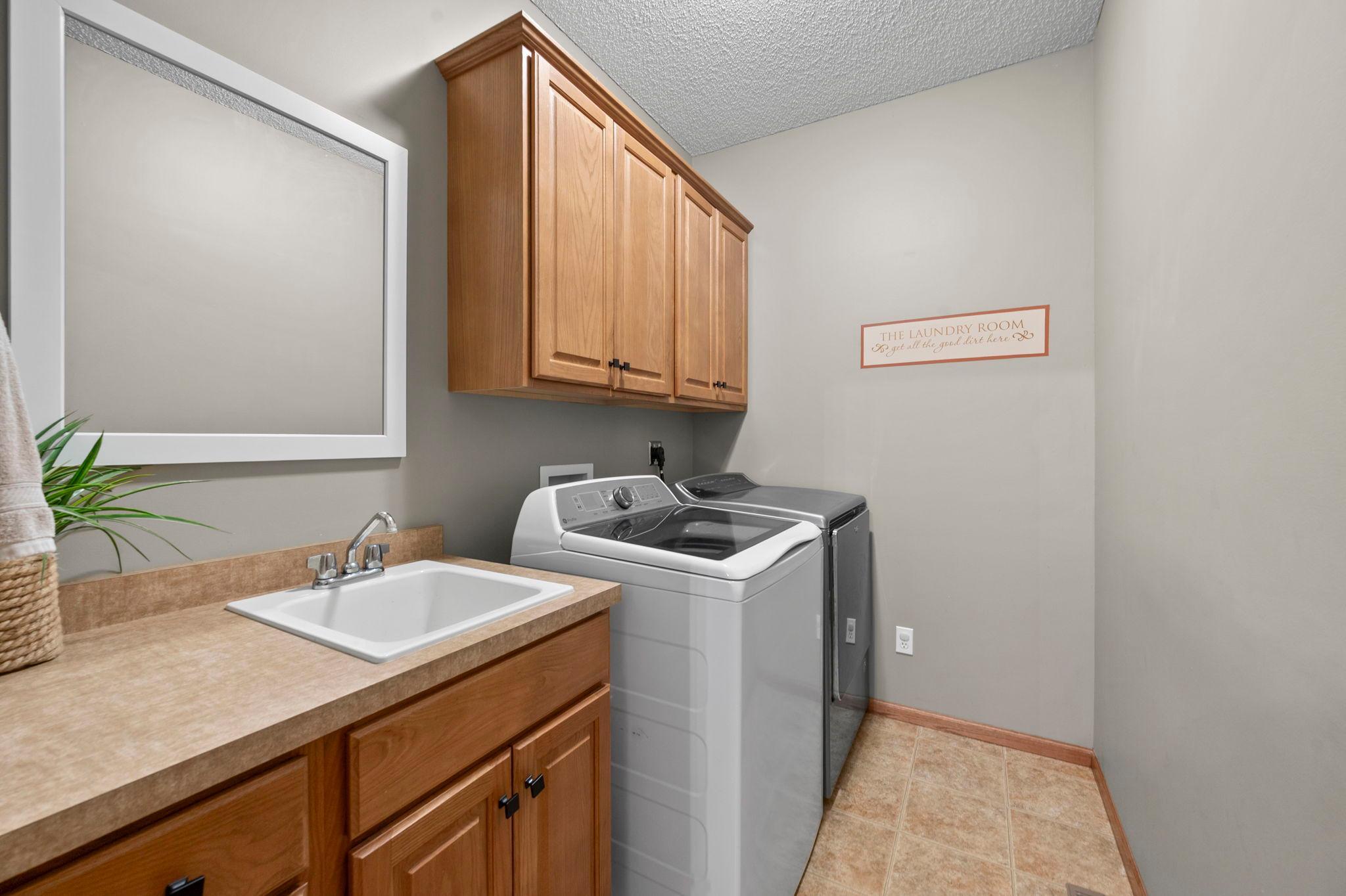 View of Residential at 989 Danube Avenue, Shakopee MN 55379, Shakopee (7 of 22) - Mike Wilen | Minnesota Team Real Estate