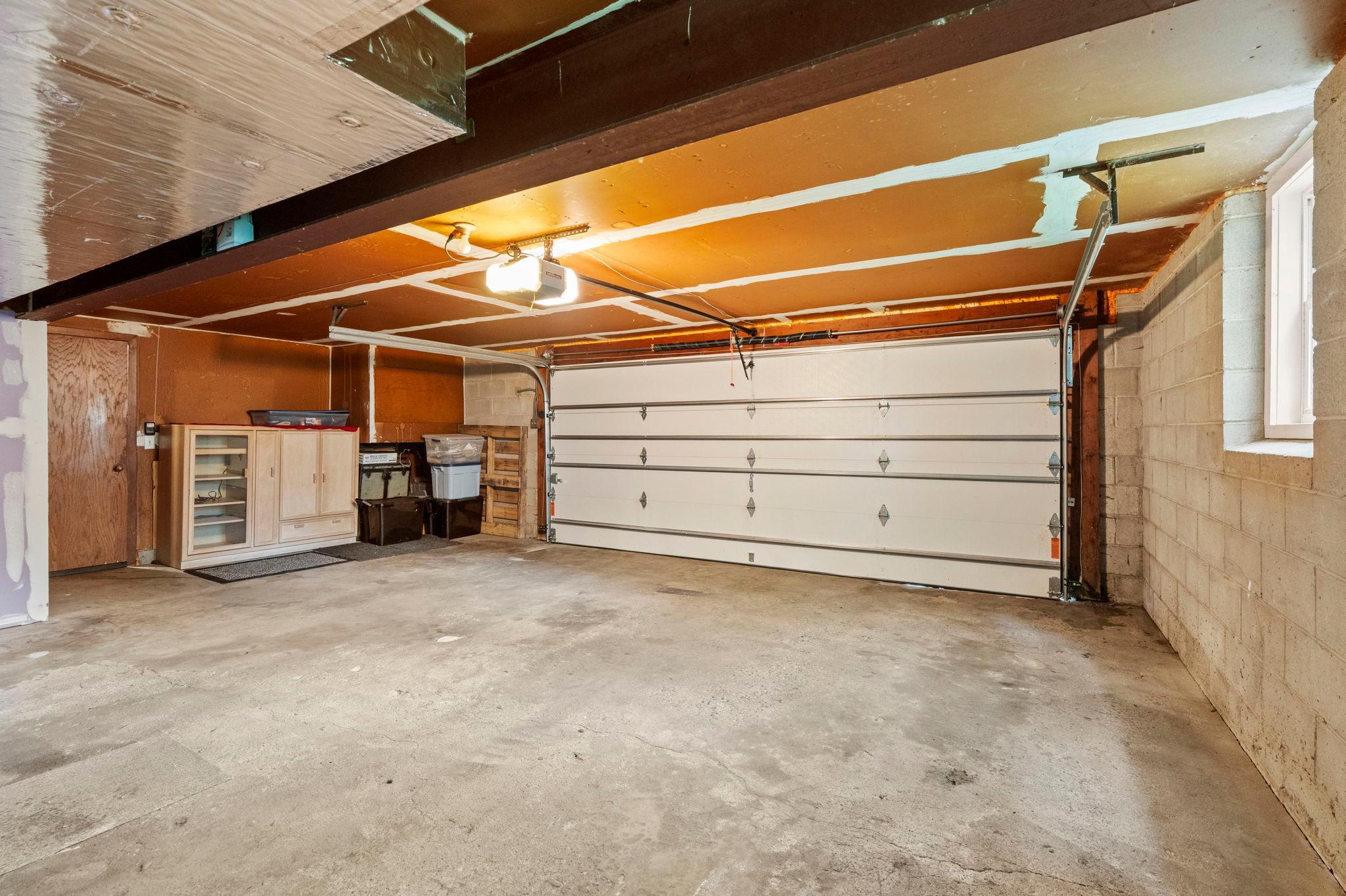View of Residential at 5705 Phoenix Street, Golden Valley MN 55422, Golden Valley (32 of 39) - Mike Wilen | Minnesota Team Real Estate