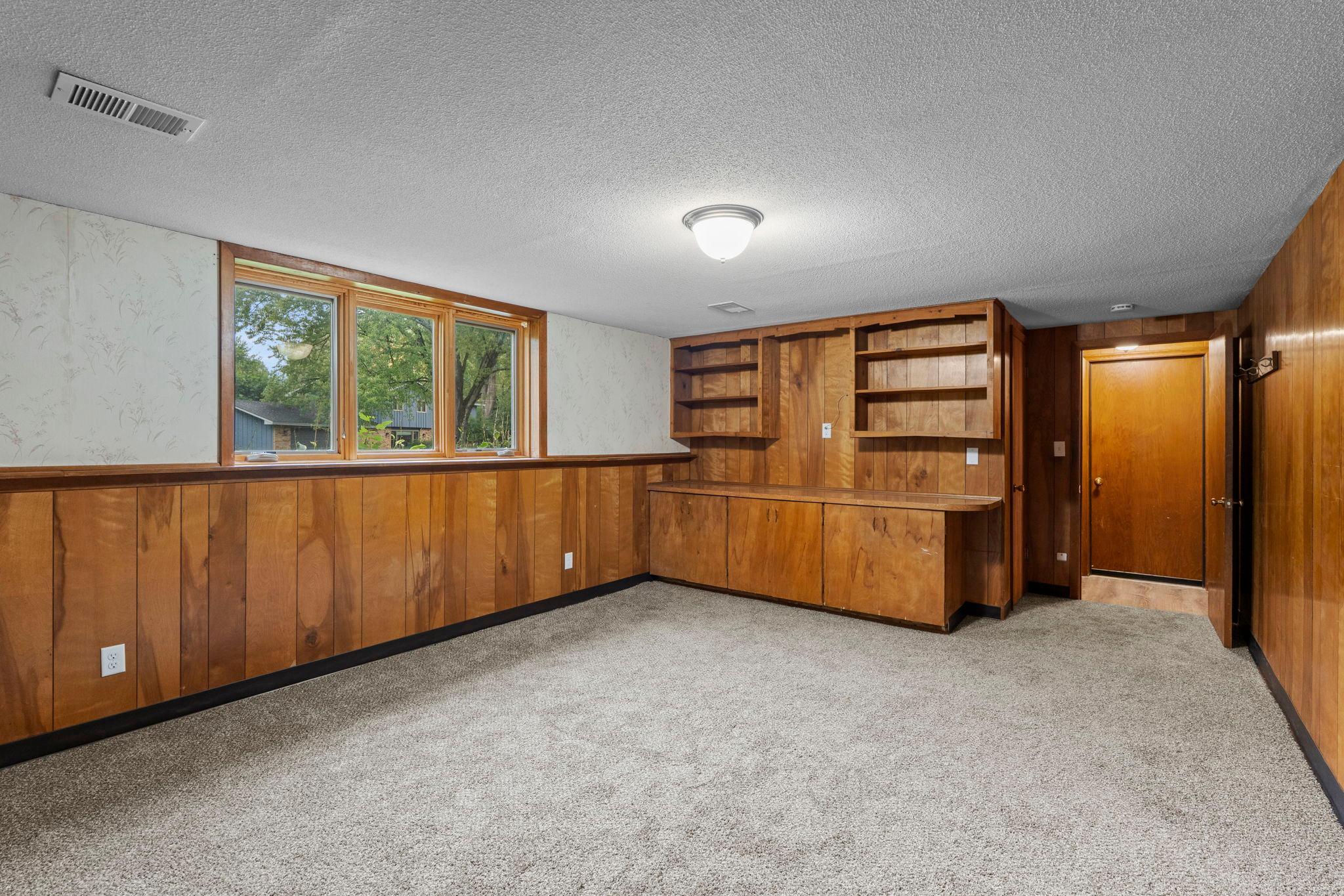 View of Residential at 5705 Phoenix Street, Golden Valley MN 55422, Golden Valley (27 of 39) - Mike Wilen | Minnesota Team Real Estate