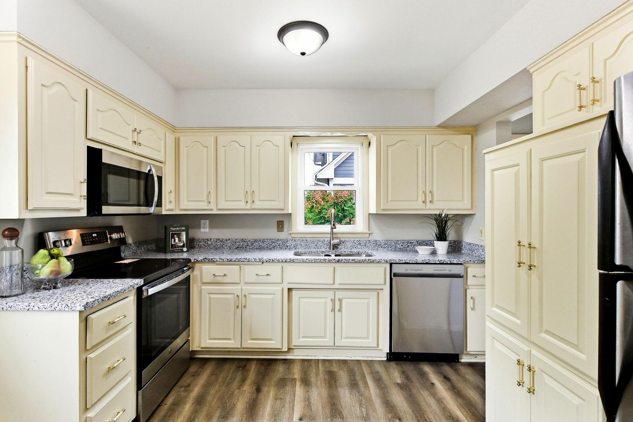 View of Residential at 6240 Sheridan Avenue, Richfield MN 55423, Richfield (12 of 39) - Mike Wilen | Minnesota Team Real Estate