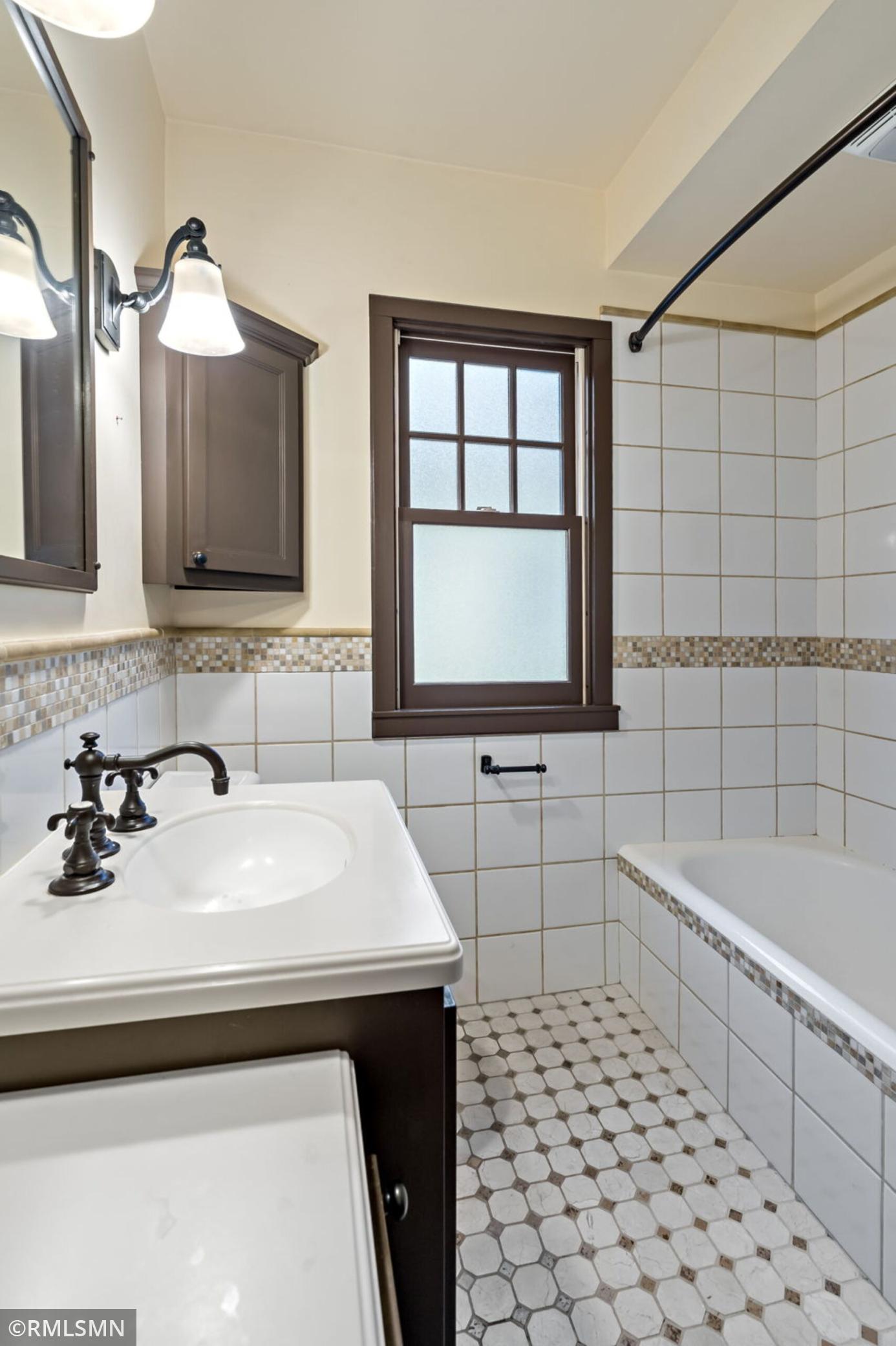 View of Residential at 844 Winslow Avenue, Saint Paul MN 55107, Saint Paul (17 of 30) - Mike Wilen | Minnesota Team Real Estate