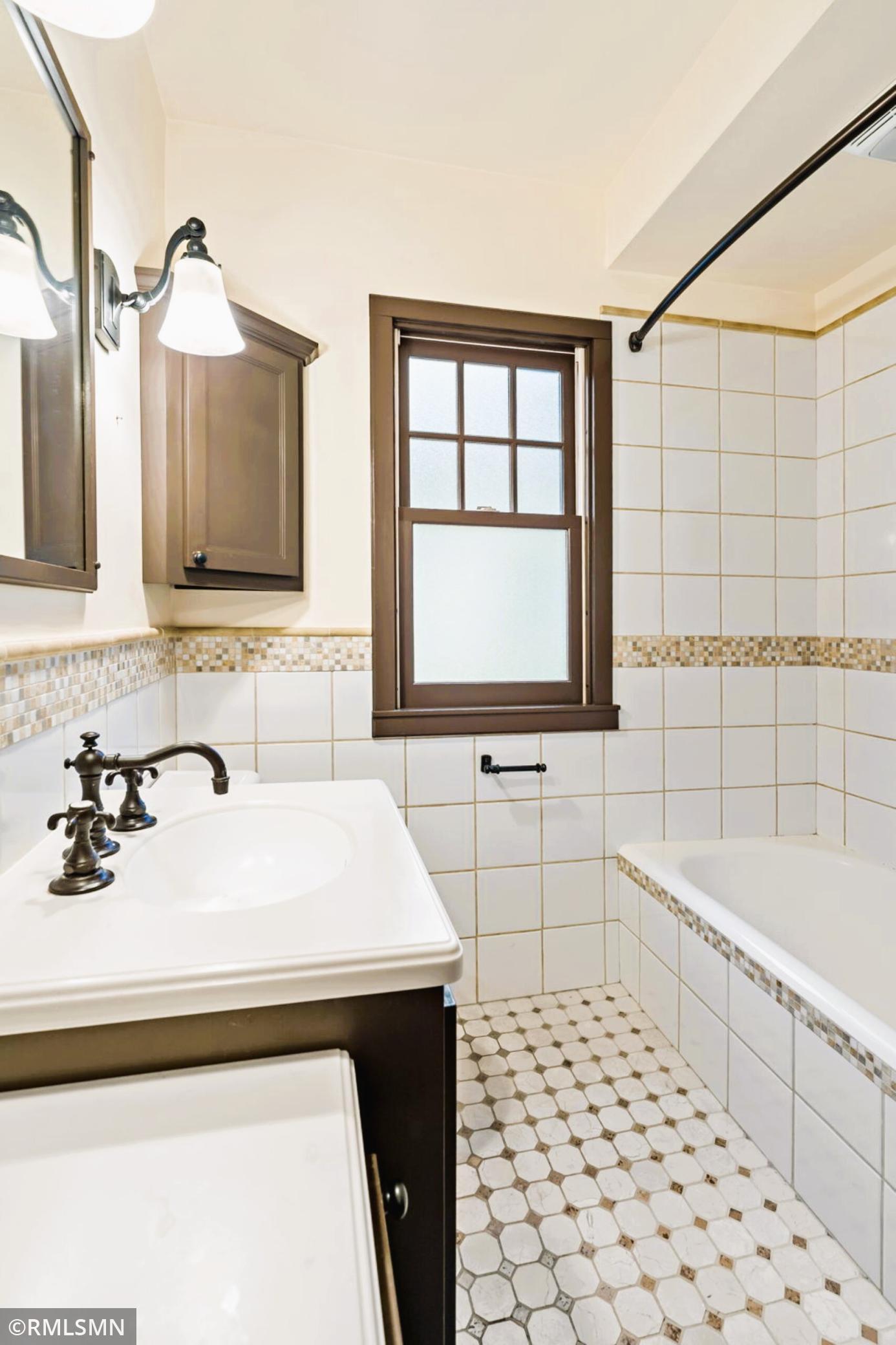 View of Residential at 844 Winslow Avenue, Saint Paul MN 55107, Saint Paul (32 of 59) - Mike Wilen | Minnesota Team Real Estate