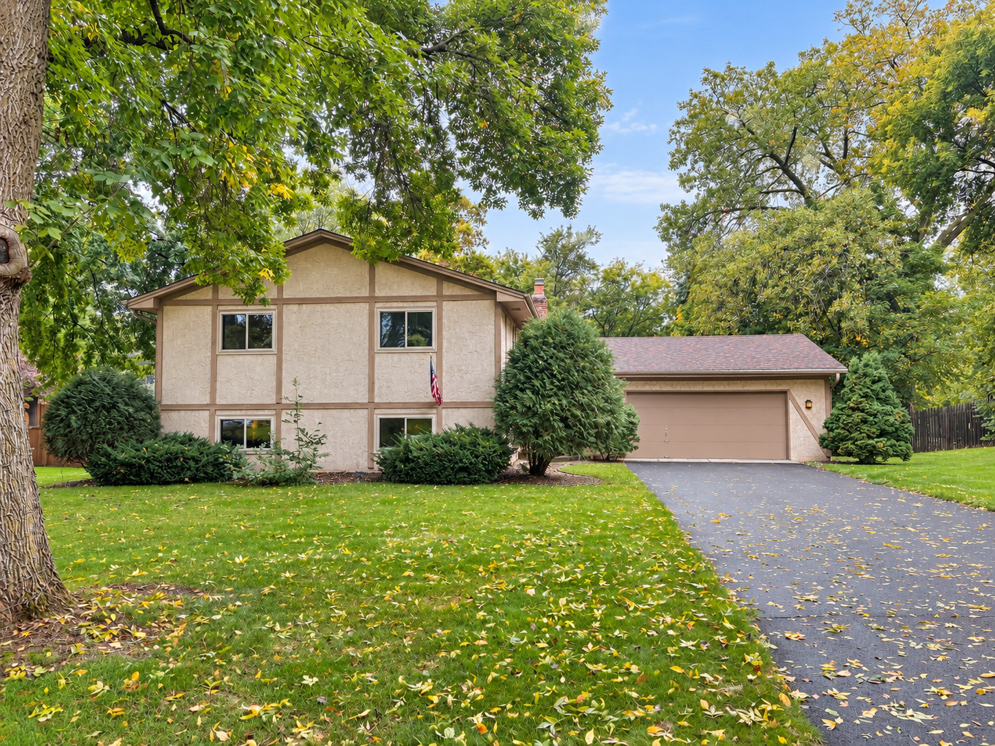 View of Single Family at 2811 Comstock Lane, Plymouth - Mike Wilen | Minnesota Team Real Estate
