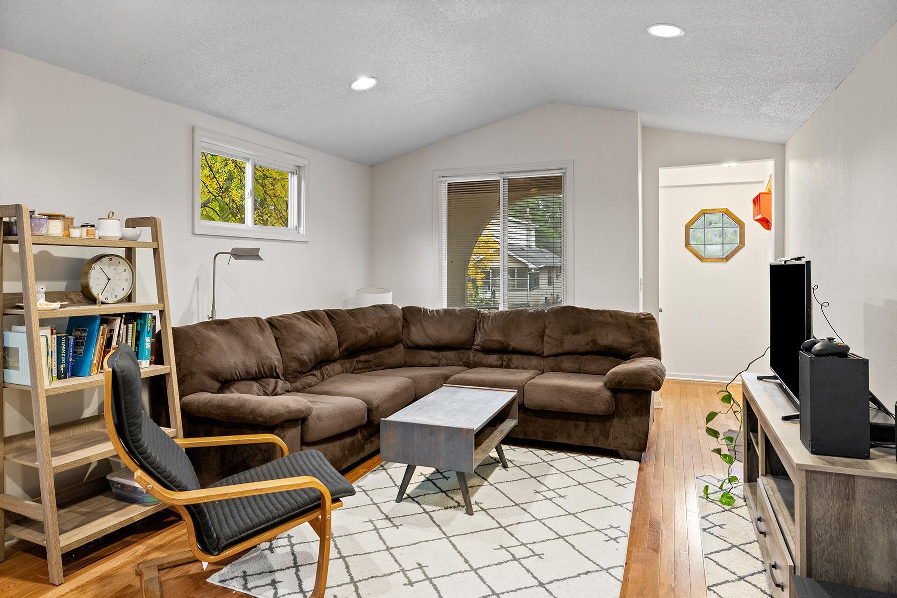 View of Residential at 1027 5th Street, Saint Paul MN 55106, Saint Paul (3 of 26) - Mike Wilen | Minnesota Team Real Estate