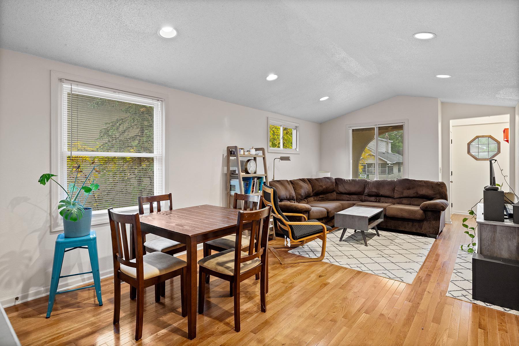 View of Residential at 1027 5th Street, Saint Paul MN 55106, Saint Paul (7 of 26) - Mike Wilen | Minnesota Team Real Estate