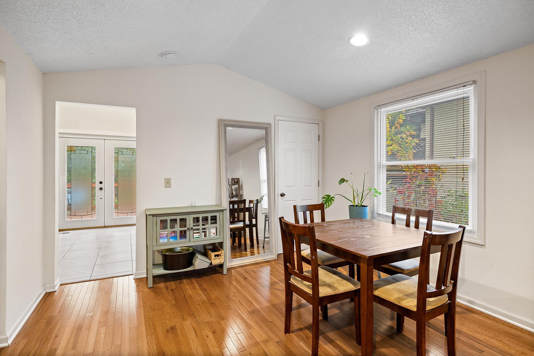 View of Residential at 1027 5th Street, Saint Paul MN 55106, Saint Paul (6 of 26) - Mike Wilen | Minnesota Team Real Estate