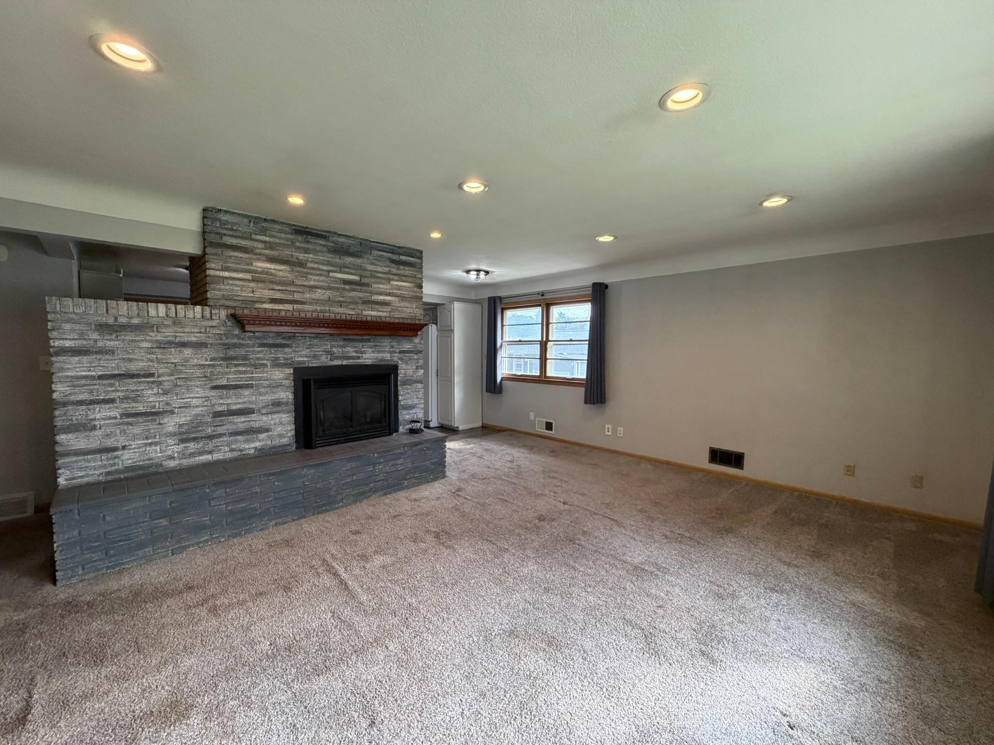 View of Residential at 149 19th Avenue, South Saint Paul MN 55075, South Saint Paul (6 of 19) - Mike Wilen | Minnesota Team Real Estate