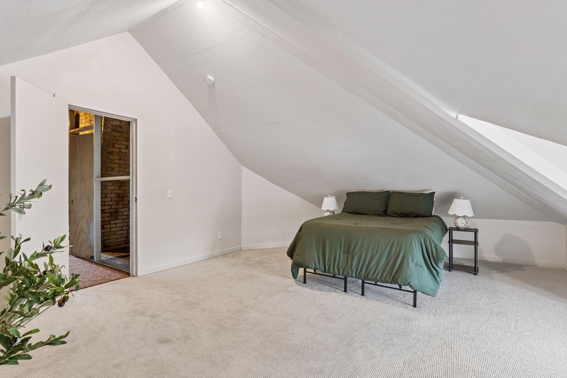 View of Residential Income at 3212 Park Avenue, Minneapolis MN 55407, Minneapolis (40 of 50) - Mike Wilen | Minnesota Team Real Estate