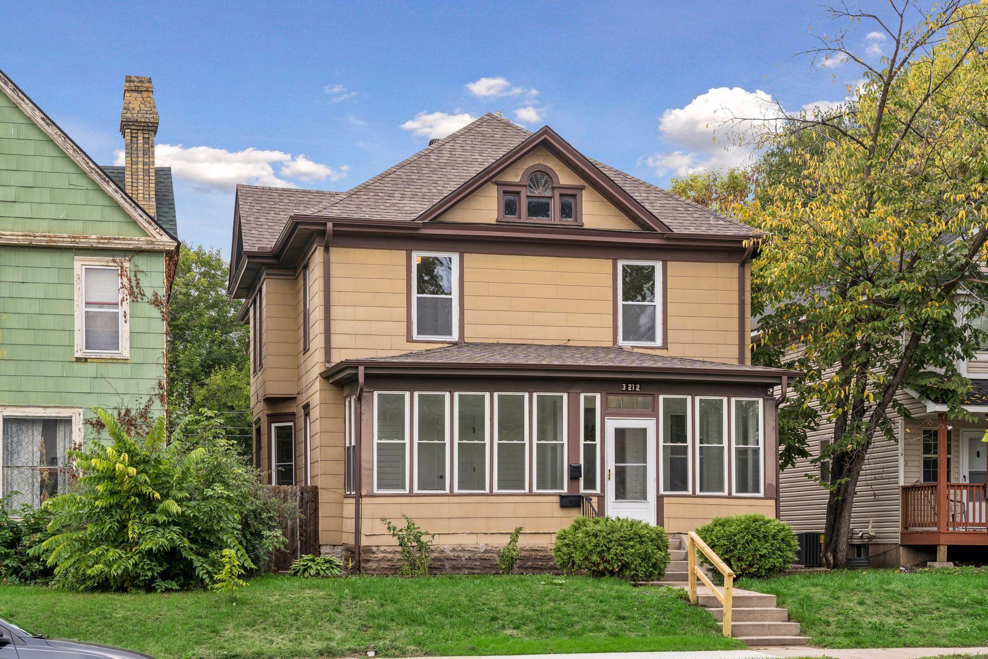 View of Duplex Up and Down at 3212 Park Avenue, Minneapolis - Mike Wilen | Minnesota Team Real Estate