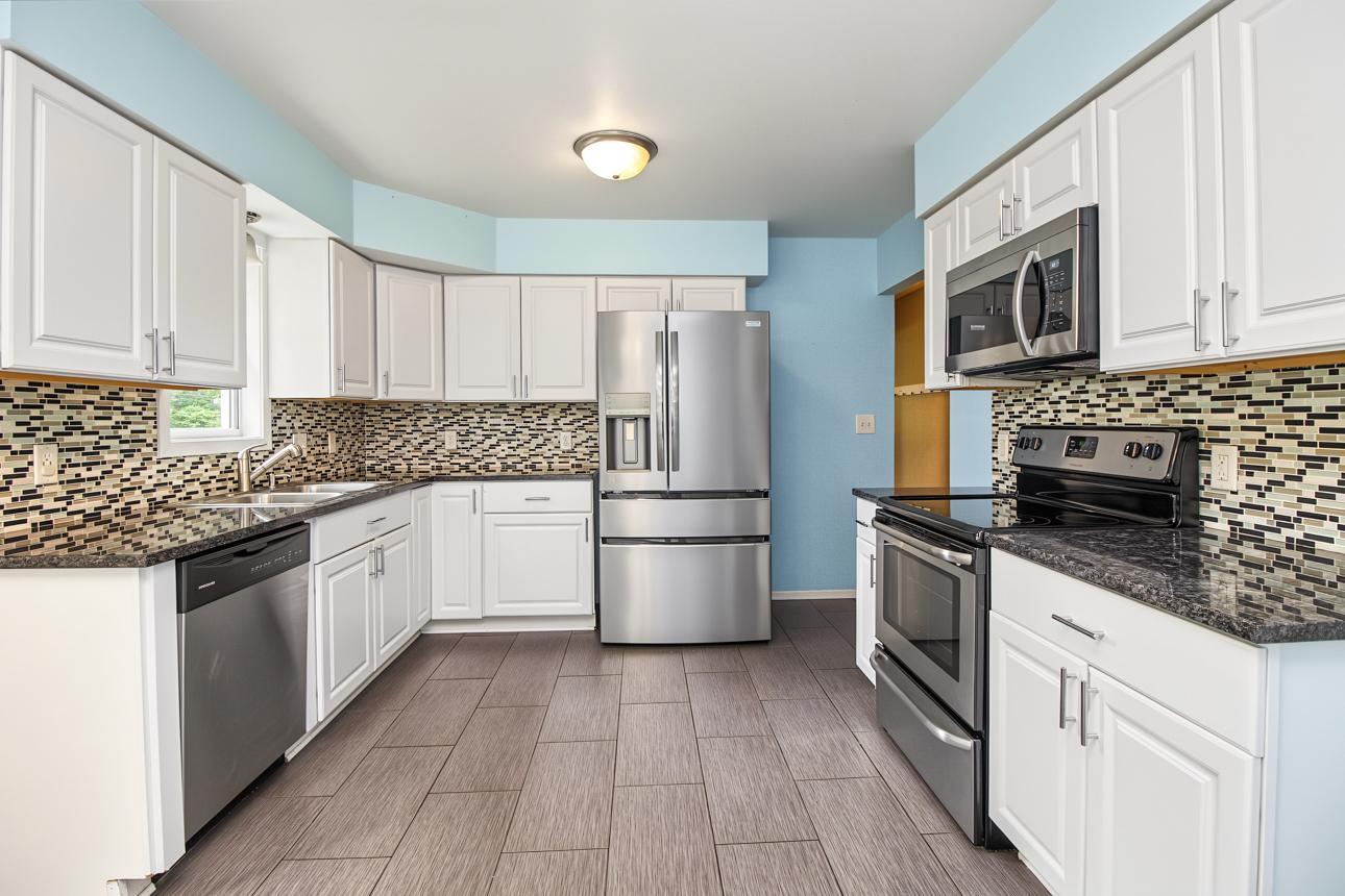 View of Residential at 727 Tanglewood Drive, Shoreview MN 55126, Shoreview (13 of 46) - Mike Wilen | Minnesota Team Real Estate