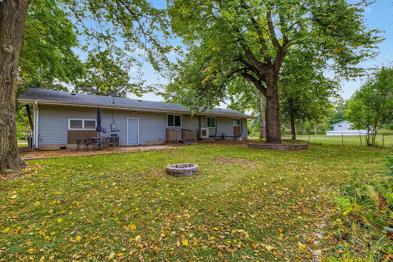 View of Residential at 727 Tanglewood Drive, Shoreview MN 55126, Shoreview (40 of 46) - Mike Wilen | Minnesota Team Real Estate