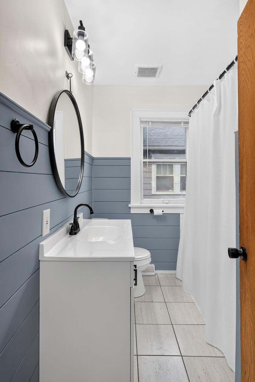View of Residential at 3943 Thomas Avenue, Minneapolis MN 55412, Minneapolis (14 of 35) - Mike Wilen | Minnesota Team Real Estate