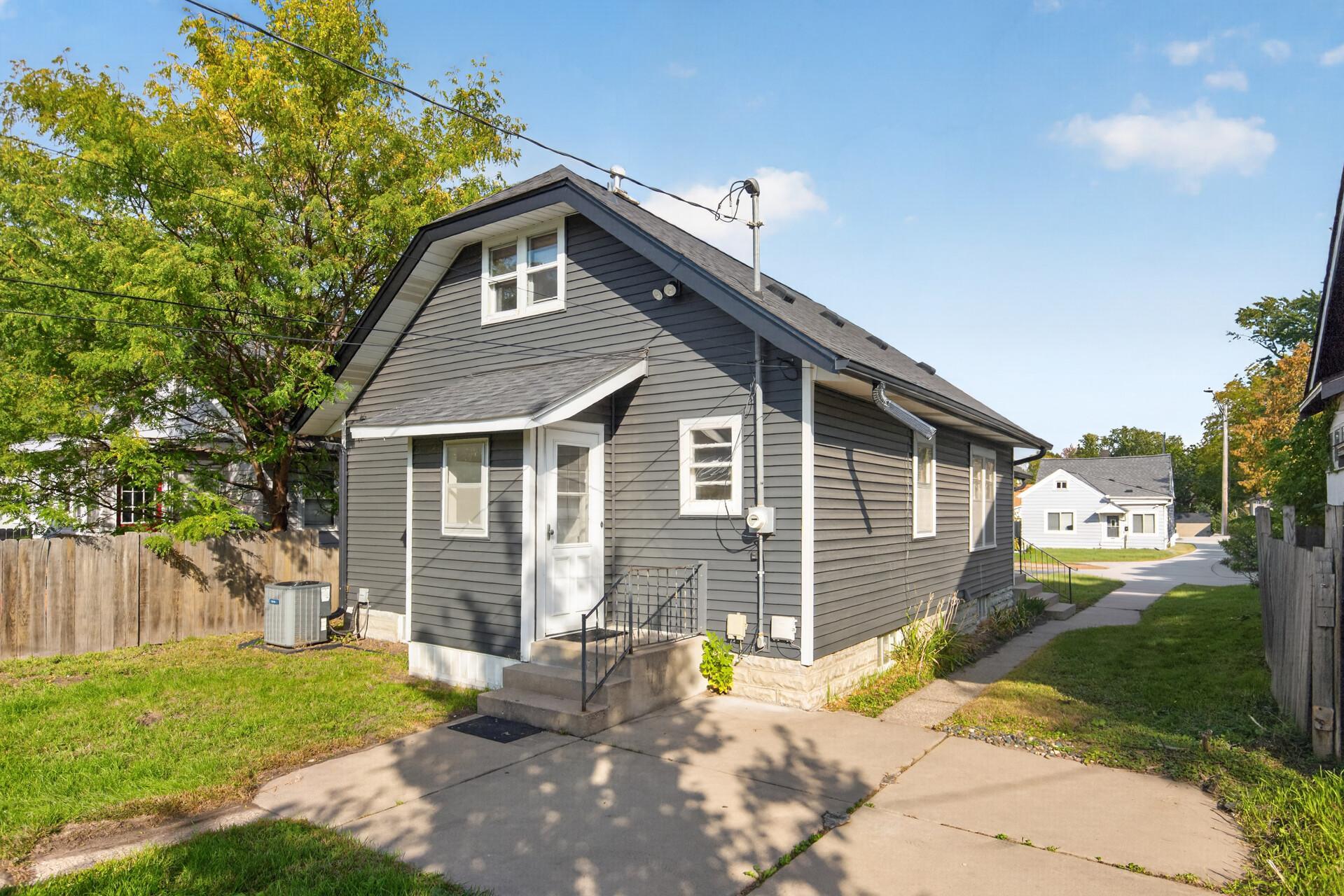 View of Residential at 3943 Thomas Avenue, Minneapolis MN 55412, Minneapolis (27 of 35) - Mike Wilen | Minnesota Team Real Estate