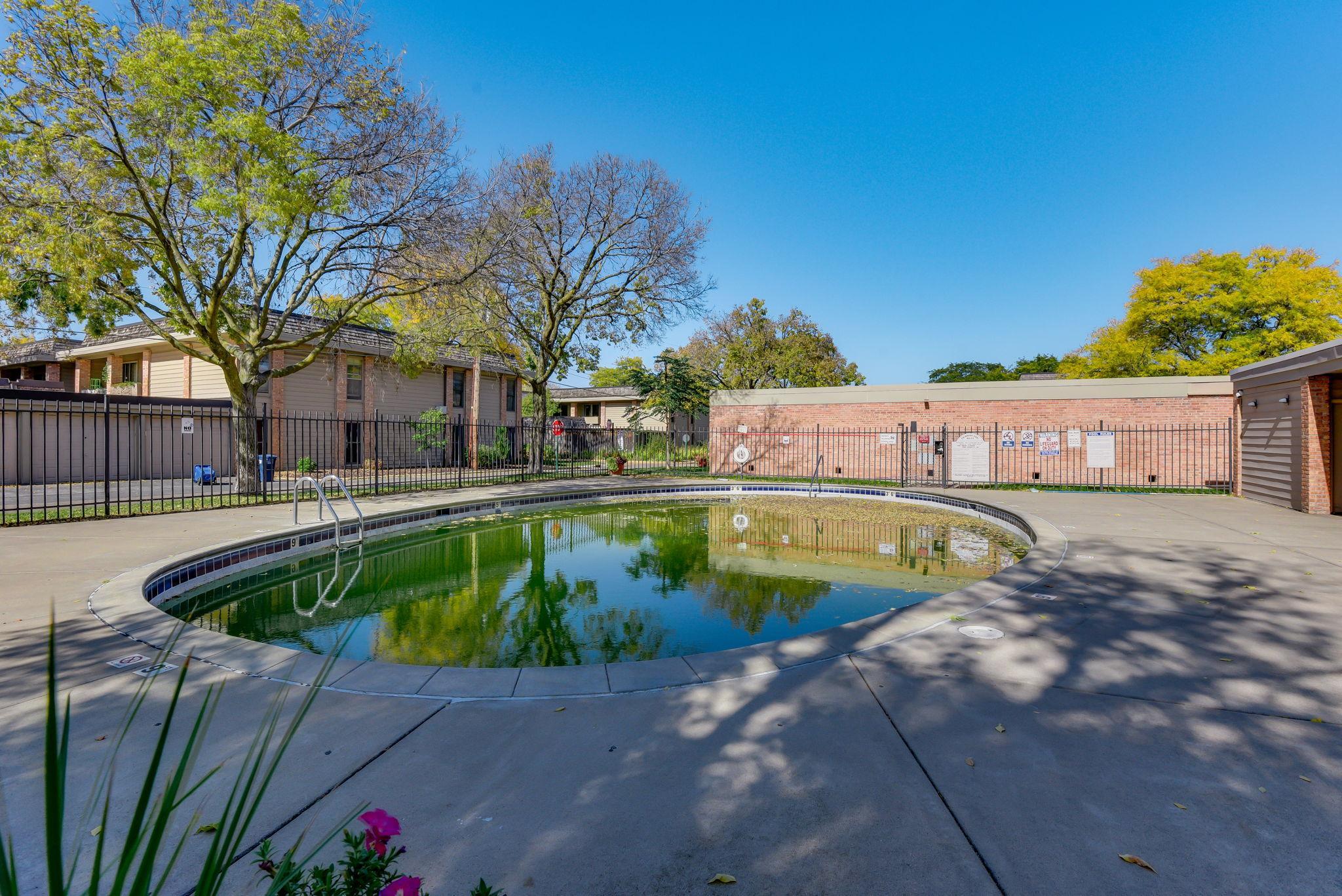 View of Residential at 6305 Colony Way #2B, Edina MN 55435, Edina (32 of 38) - Mike Wilen | Minnesota Team Real Estate