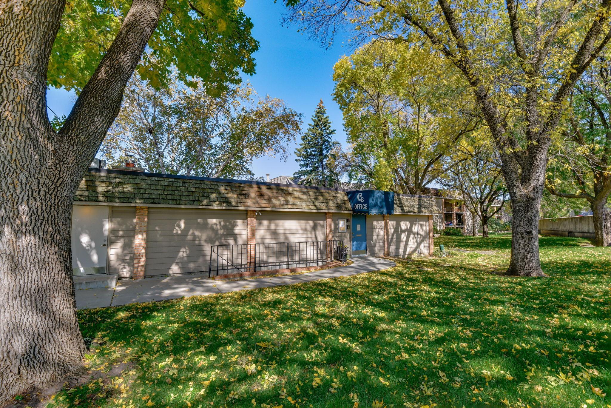 View of Residential at 6305 Colony Way #2B, Edina MN 55435, Edina (29 of 38) - Mike Wilen | Minnesota Team Real Estate