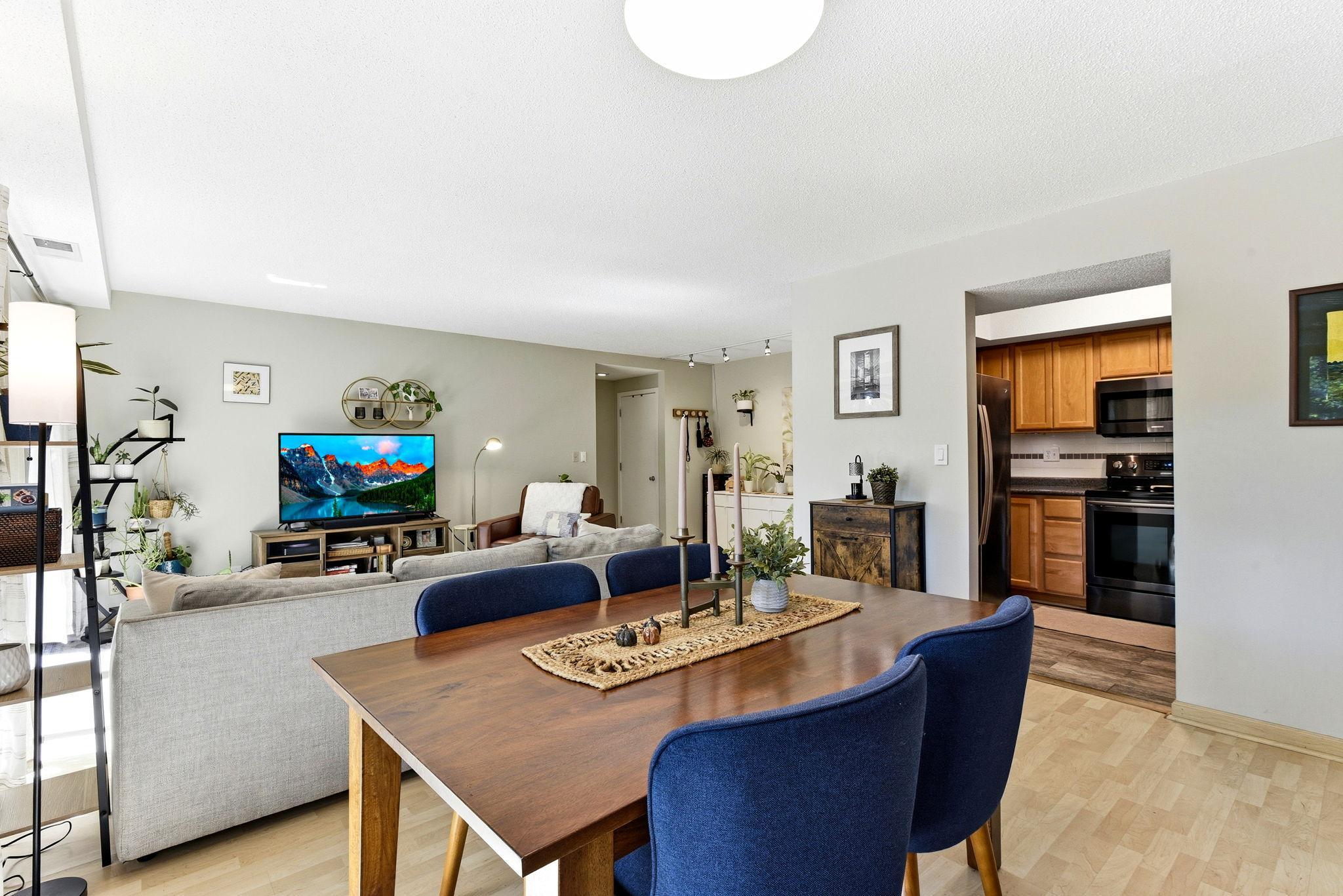 View of Residential at 6305 Colony Way #2B, Edina MN 55435, Edina (14 of 38) - Mike Wilen | Minnesota Team Real Estate