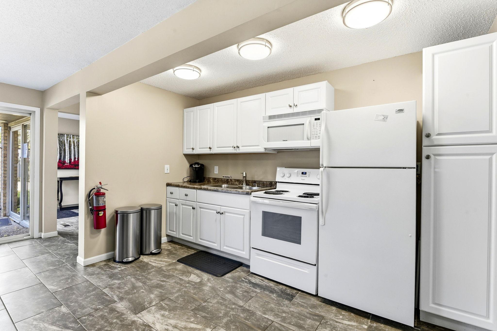 View of Residential at 6305 Colony Way #2B, Edina MN 55435, Edina (36 of 38) - Mike Wilen | Minnesota Team Real Estate