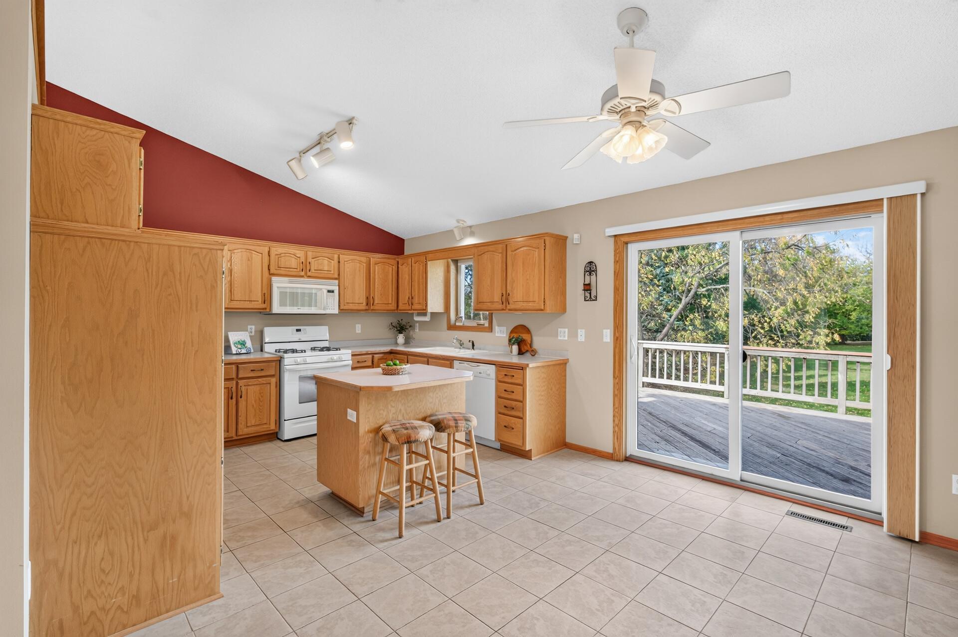 View of Residential at 3087 Walter Street, Maplewood MN 55109, Maplewood (17 of 64) - Mike Wilen | Minnesota Team Real Estate