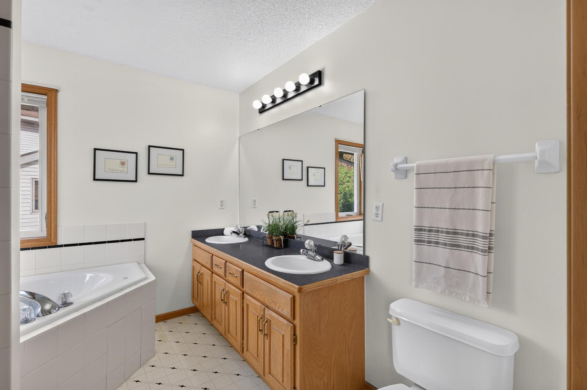 View of Residential at 3087 Walter Street, Maplewood MN 55109, Maplewood (9 of 64) - Mike Wilen | Minnesota Team Real Estate