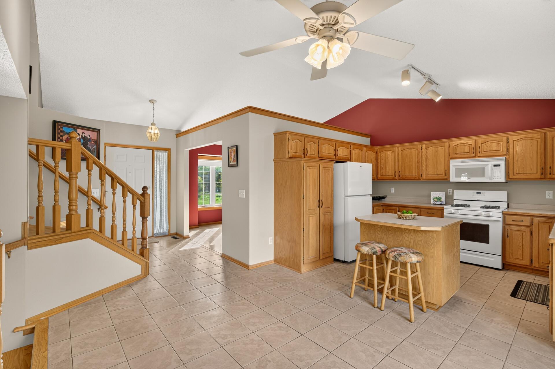 View of Residential at 3087 Walter Street, Maplewood MN 55109, Maplewood (21 of 64) - Mike Wilen | Minnesota Team Real Estate
