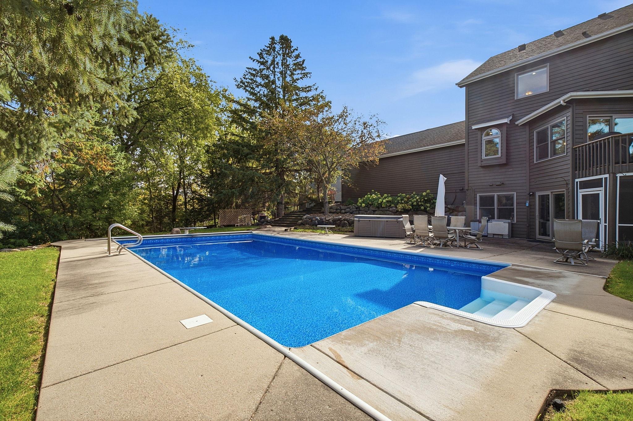 View of Residential at 1533 Wexford Court, Eagan MN 55122, Eagan (41 of 52) - Mike Wilen | Minnesota Team Real Estate