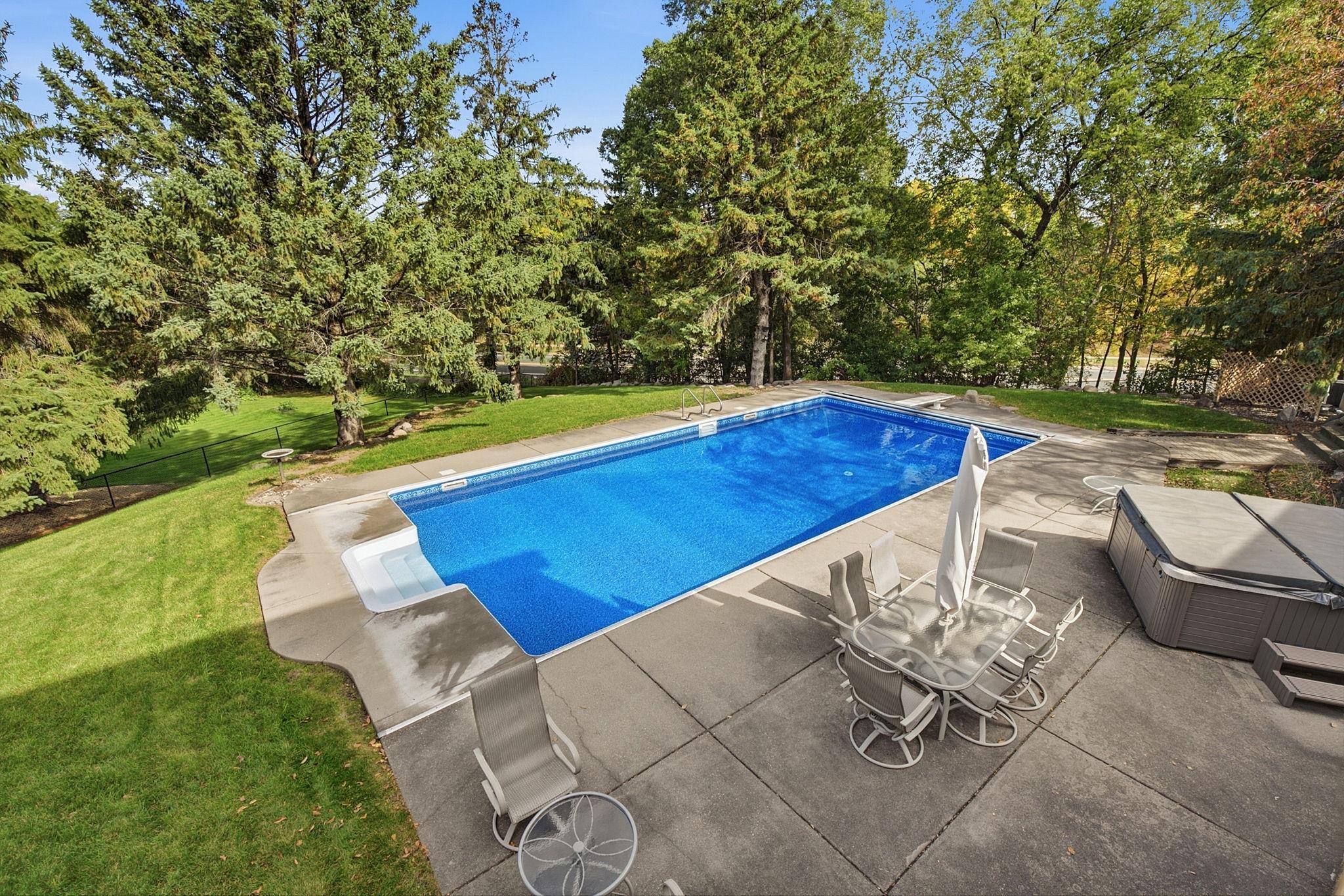 View of Residential at 1533 Wexford Court, Eagan MN 55122, Eagan (39 of 52) - Mike Wilen | Minnesota Team Real Estate