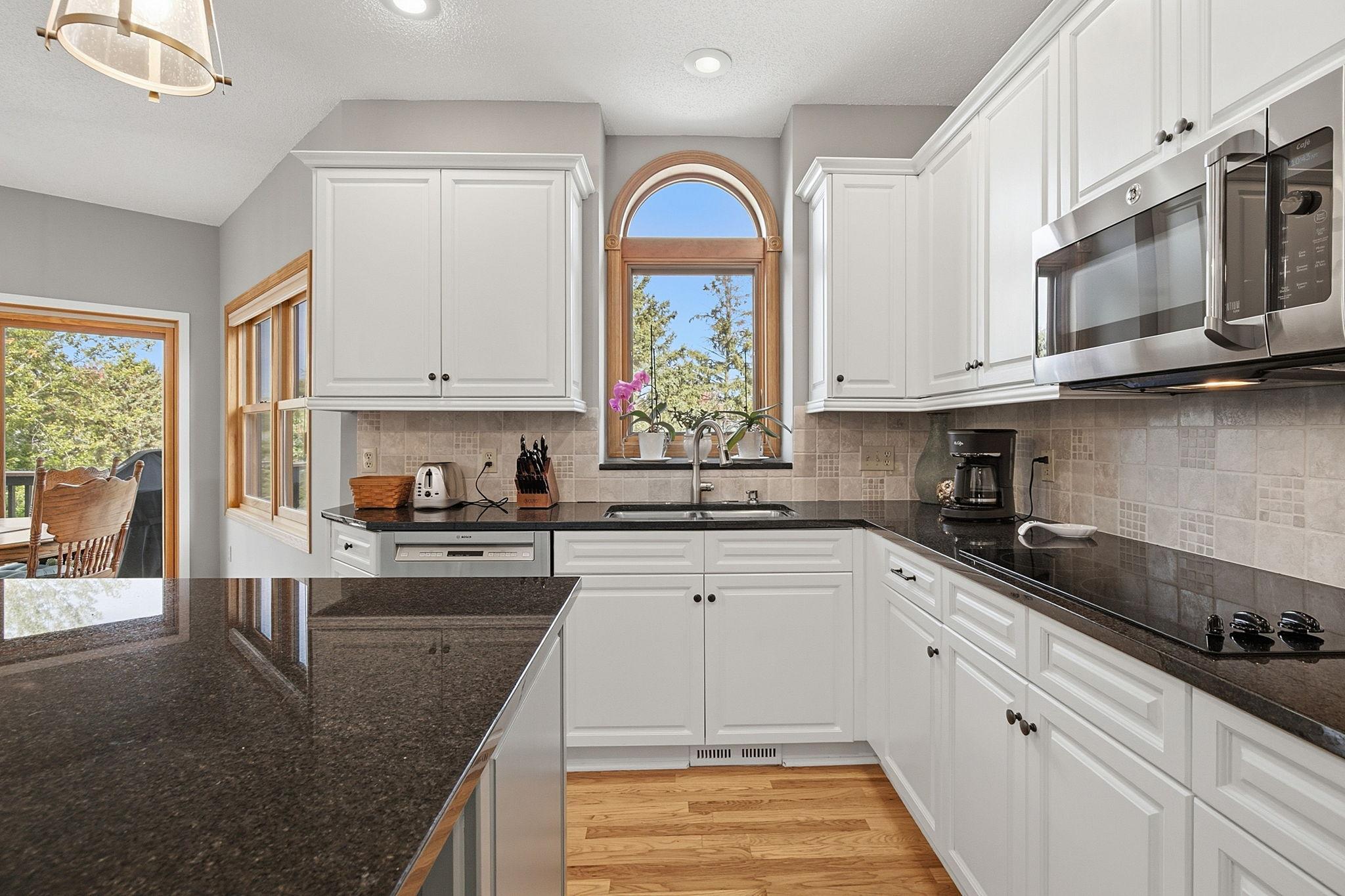 View of Residential at 1533 Wexford Court, Eagan MN 55122, Eagan (25 of 52) - Mike Wilen | Minnesota Team Real Estate