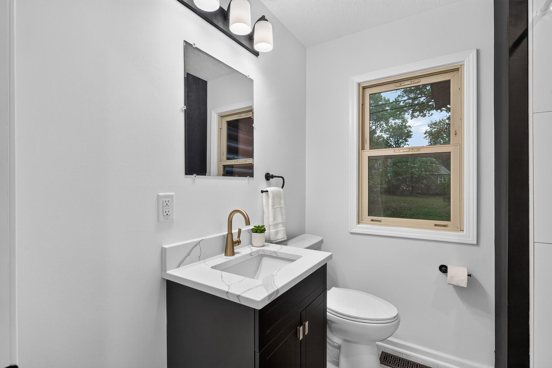 View of Residential at 5261 Twin Lake Boulevard, Brooklyn Center MN 55429, Brooklyn Center (26 of 52) - Mike Wilen | Minnesota Team Real Estate