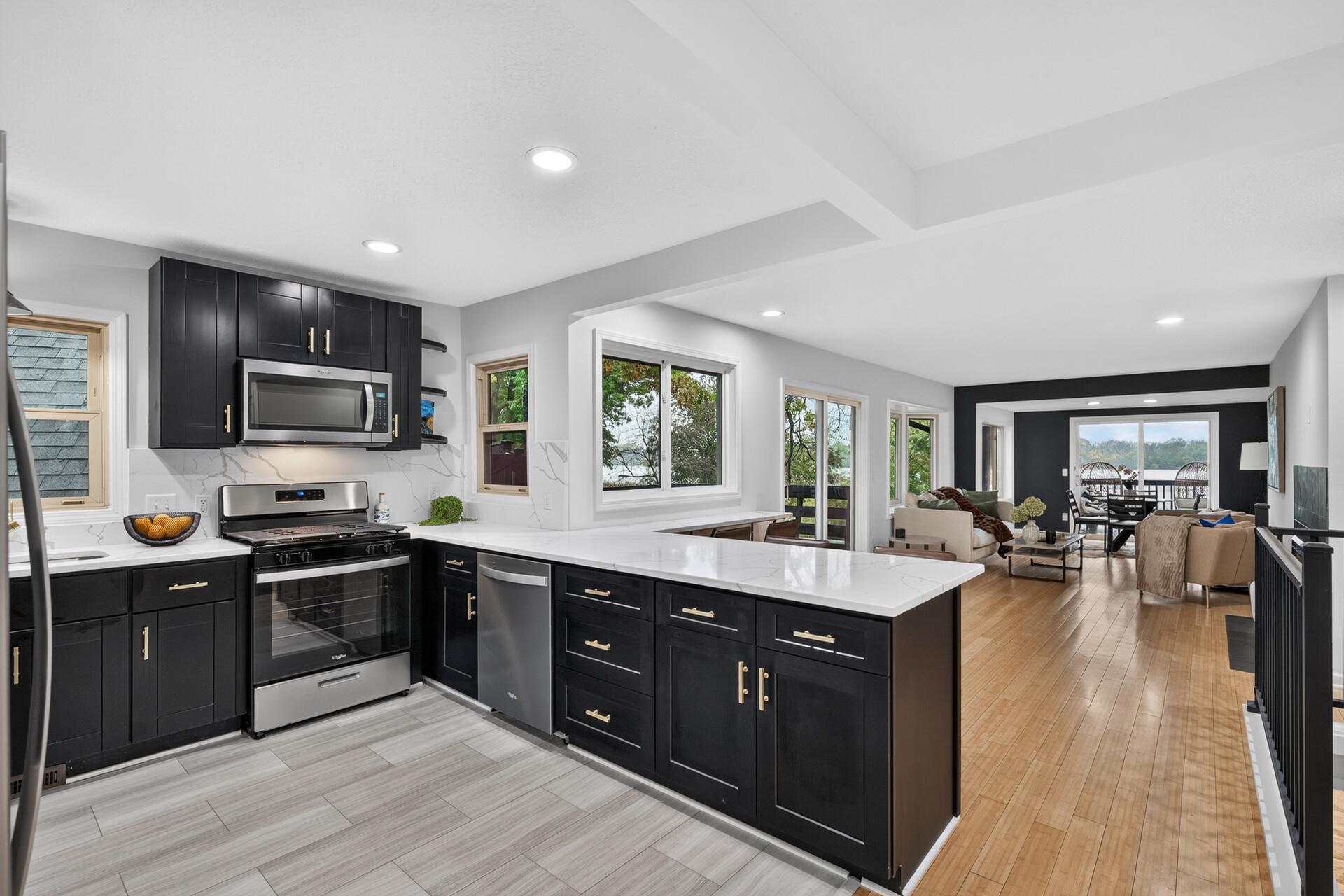View of Residential at 5261 Twin Lake Boulevard, Brooklyn Center MN 55429, Brooklyn Center (4 of 52) - Mike Wilen | Minnesota Team Real Estate