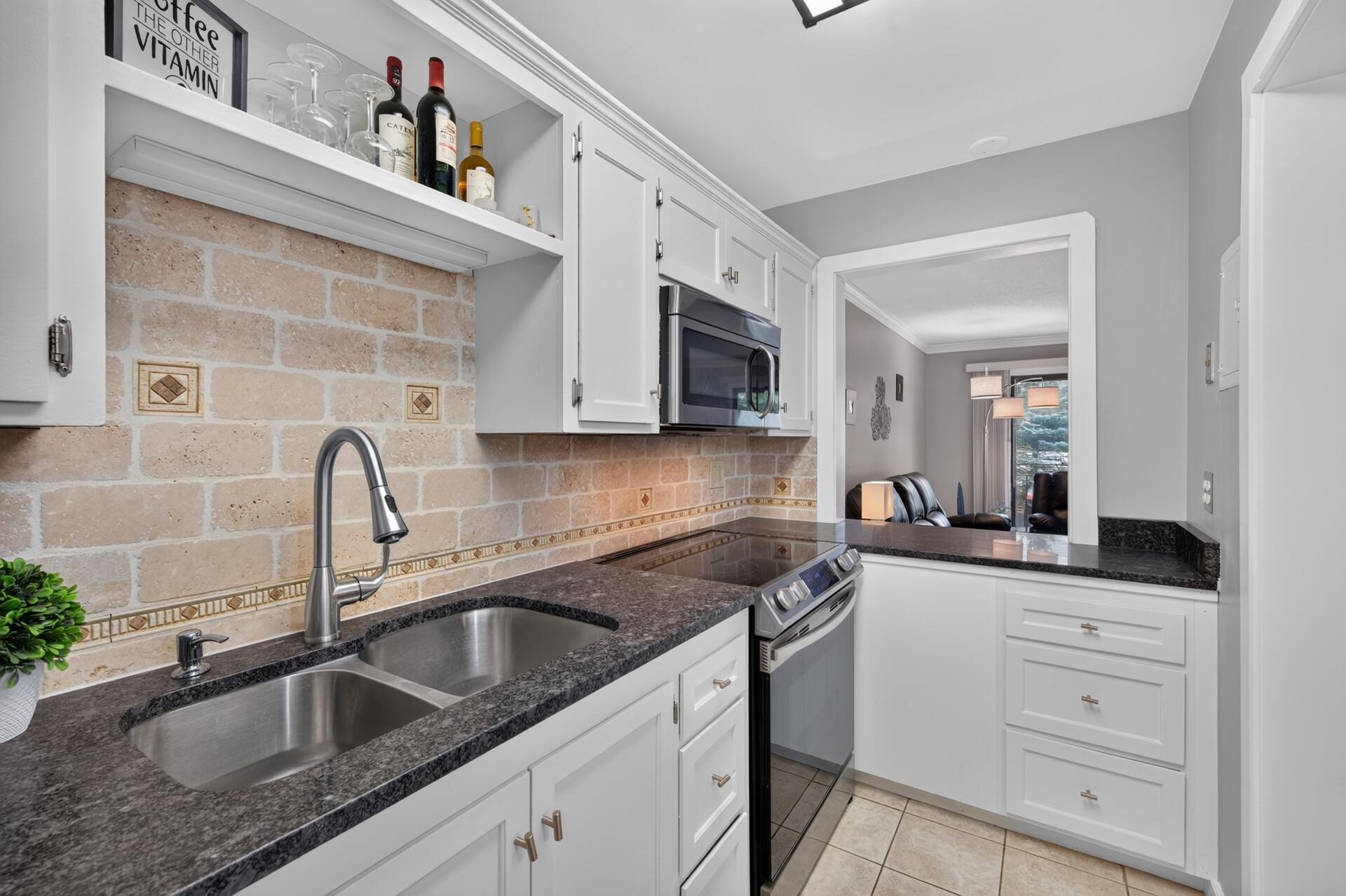 View of Residential at 4100 Parklawn Avenue #104, Edina MN 55435, Edina (7 of 23) - Mike Wilen | Minnesota Team Real Estate