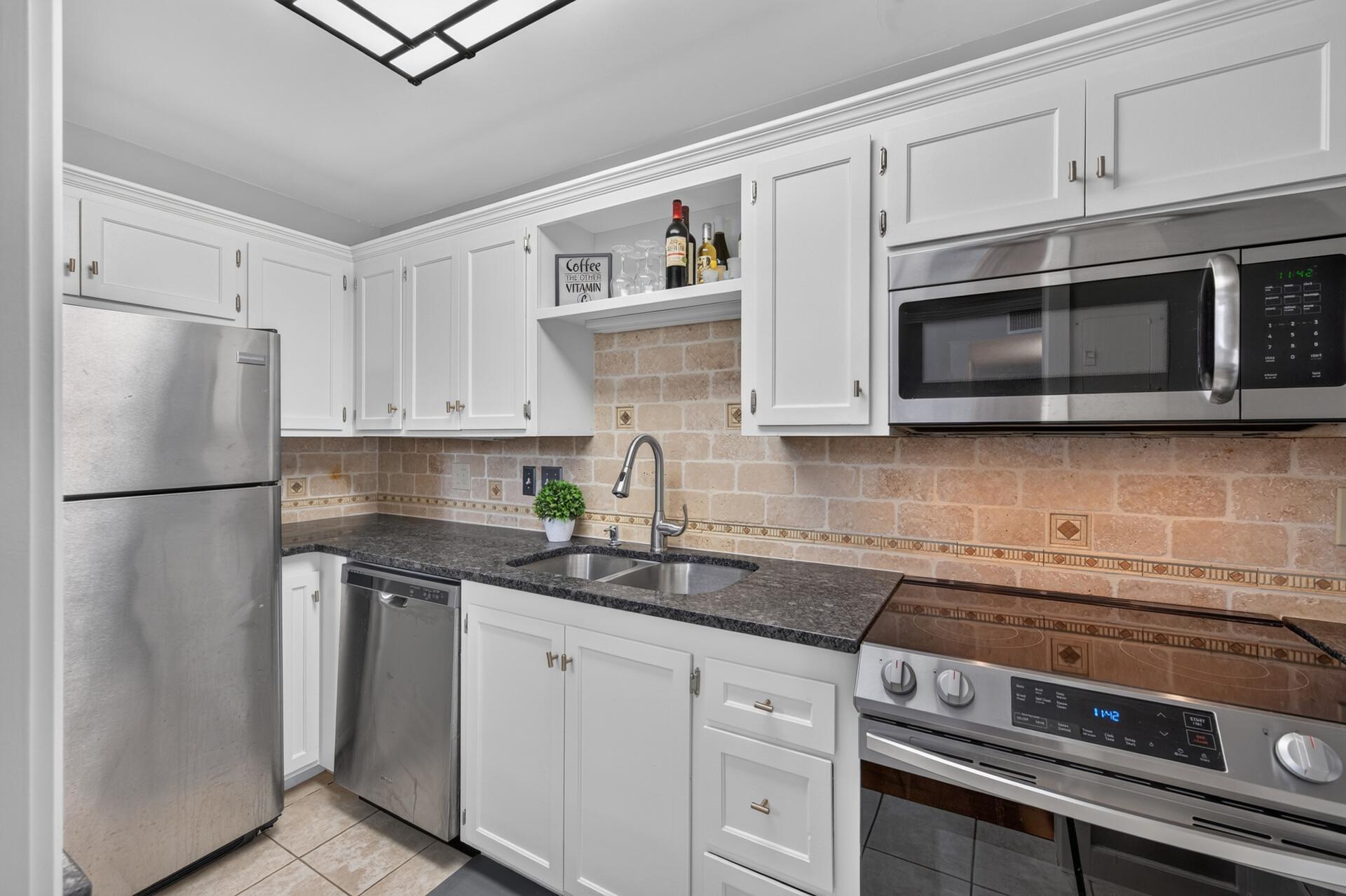 View of Residential at 4100 Parklawn Avenue #104, Edina MN 55435, Edina (6 of 23) - Mike Wilen | Minnesota Team Real Estate