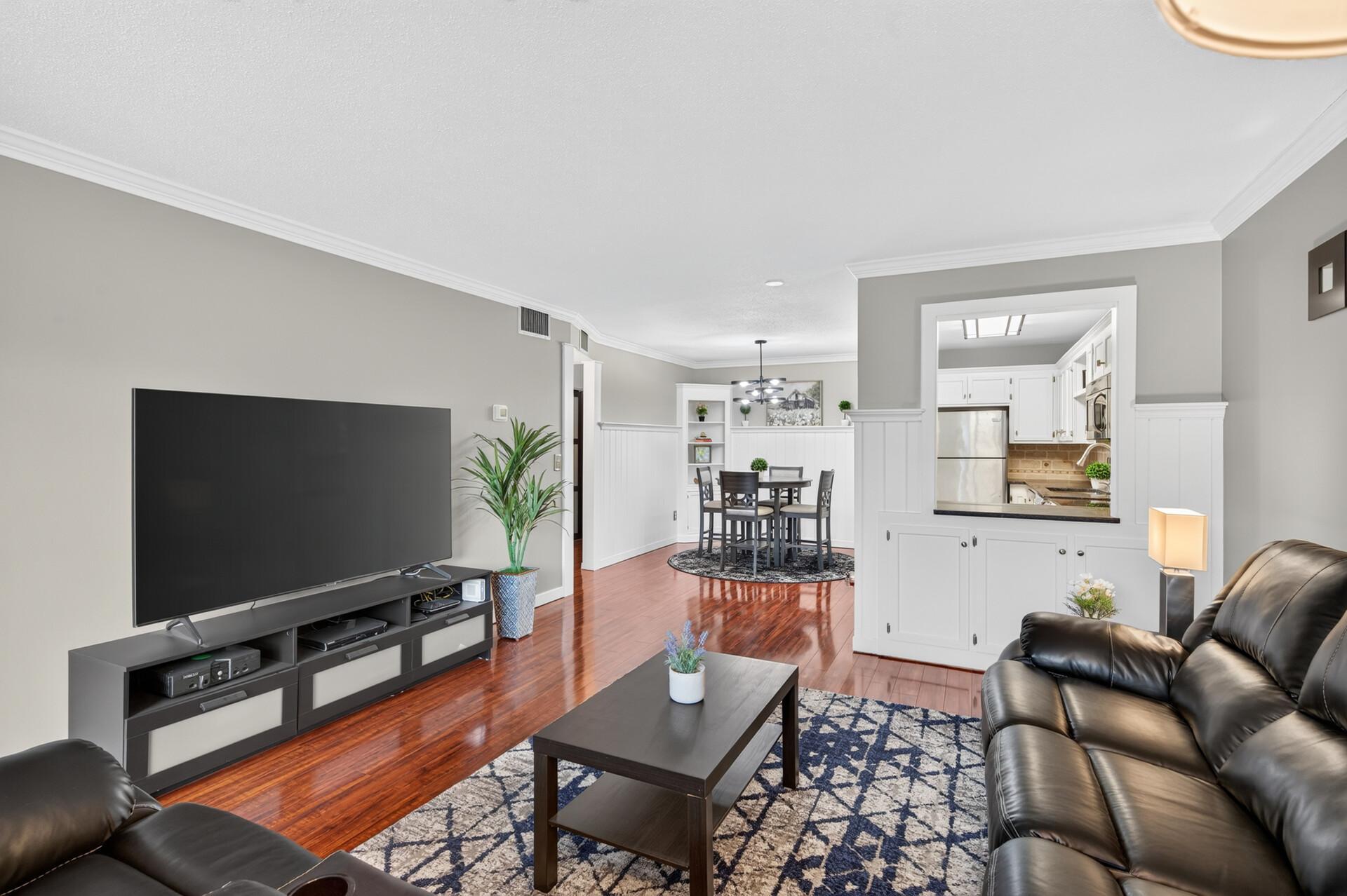 View of (CC) Low Rise (3- Levels) at 4100 Parklawn Avenue, Edina - Mike Wilen | Minnesota Team Real Estate