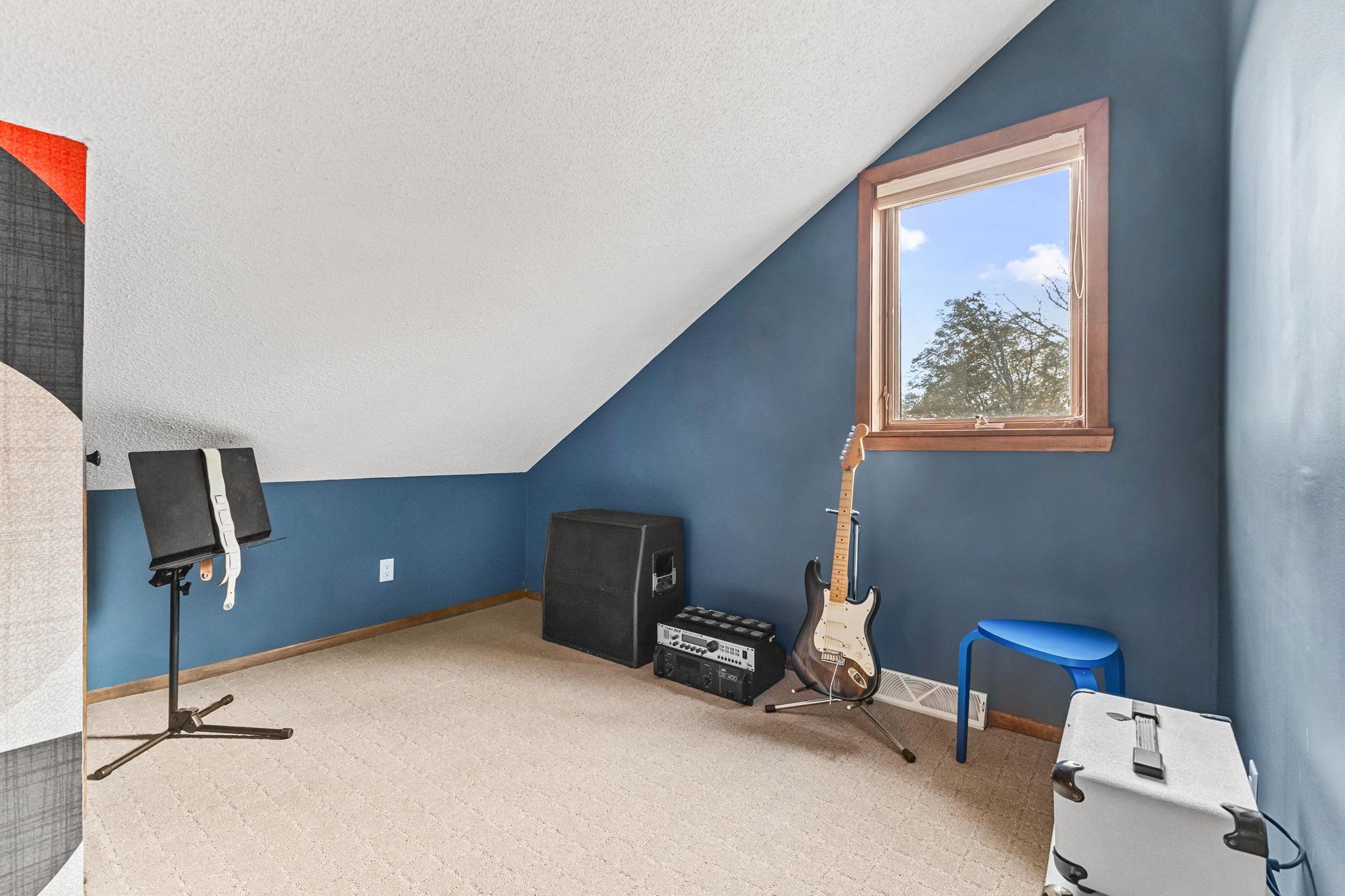 View of Residential at 73 Deer Hills Court, North Oaks MN 55127, North Oaks (44 of 64) - Mike Wilen | Minnesota Team Real Estate