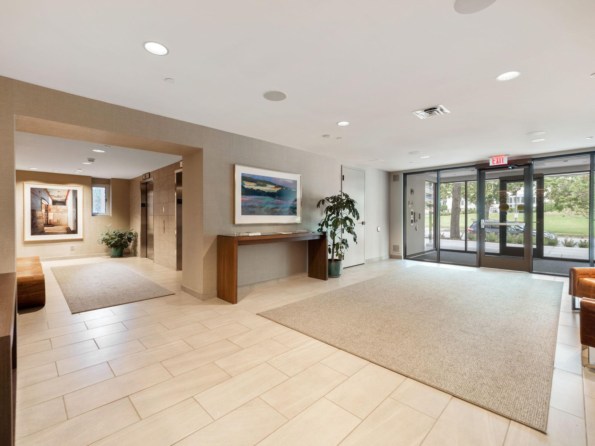 View of Residential at 100 2nd Street #406, Minneapolis MN 55414, Minneapolis (35 of 75) - Mike Wilen | Minnesota Team Real Estate