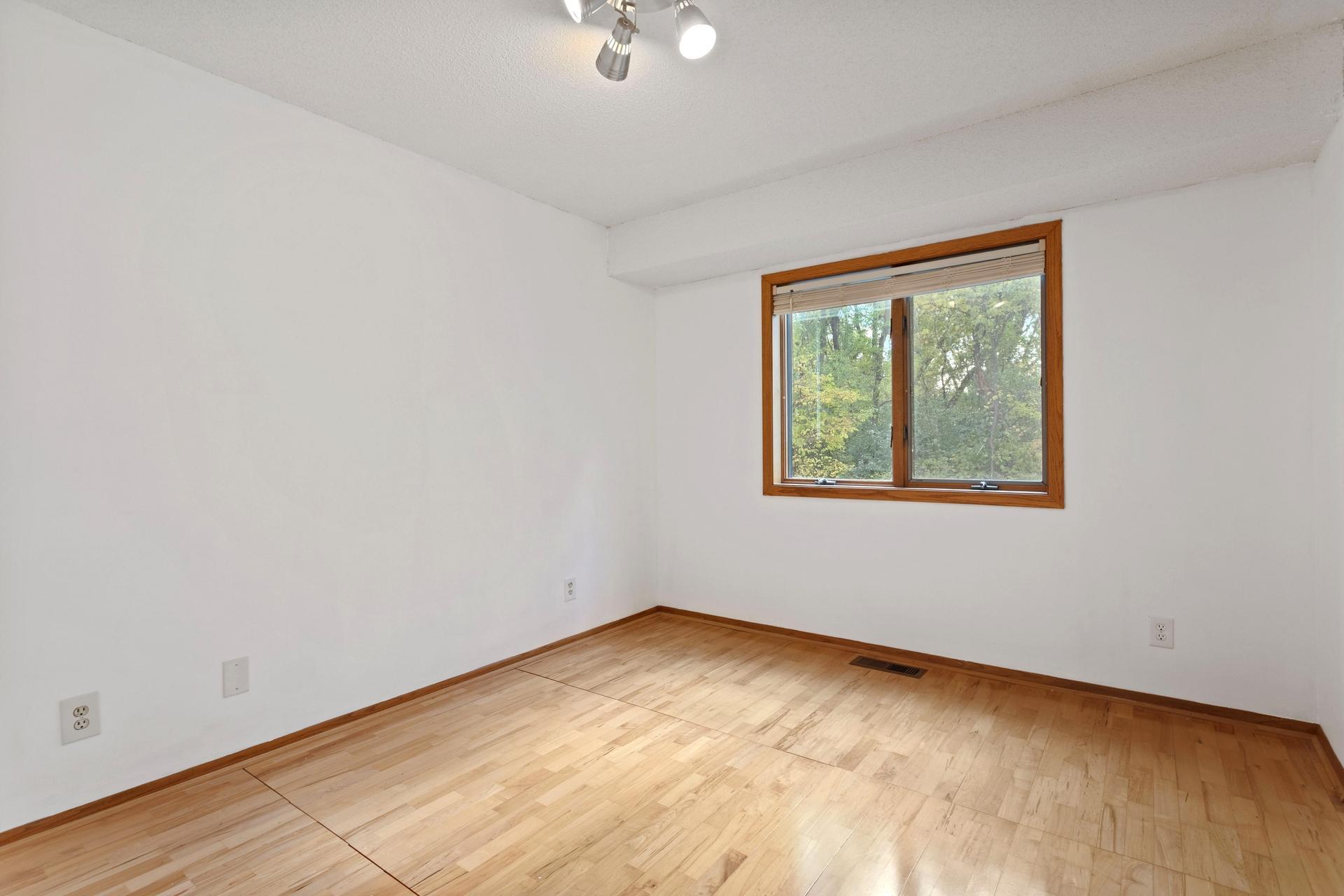 View of Residential at 2764 Southlawn Drive, Maplewood MN 55109, Maplewood (12 of 25) - Mike Wilen | Minnesota Team Real Estate