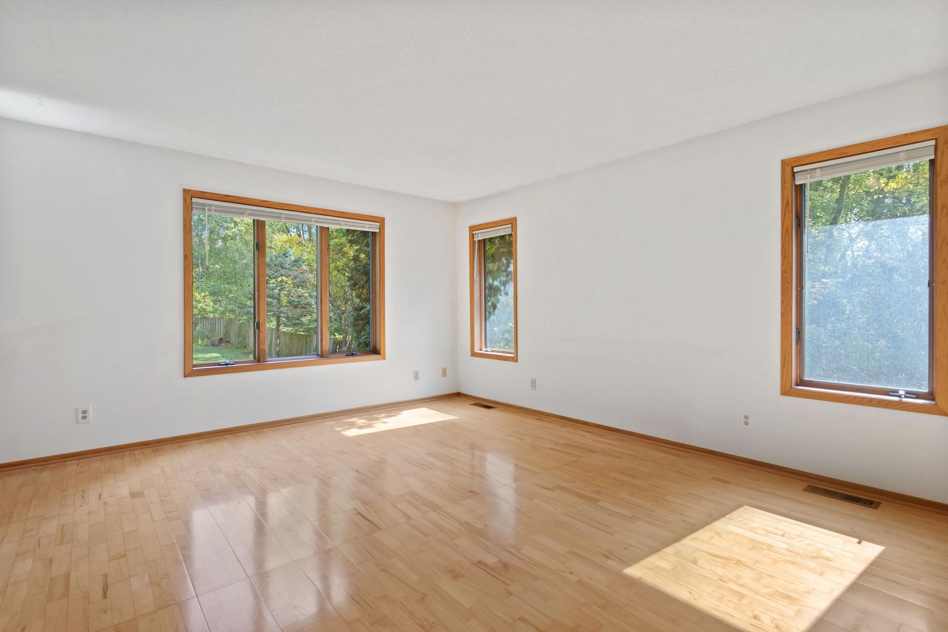 View of Residential at 2764 Southlawn Drive, Maplewood MN 55109, Maplewood (7 of 25) - Mike Wilen | Minnesota Team Real Estate