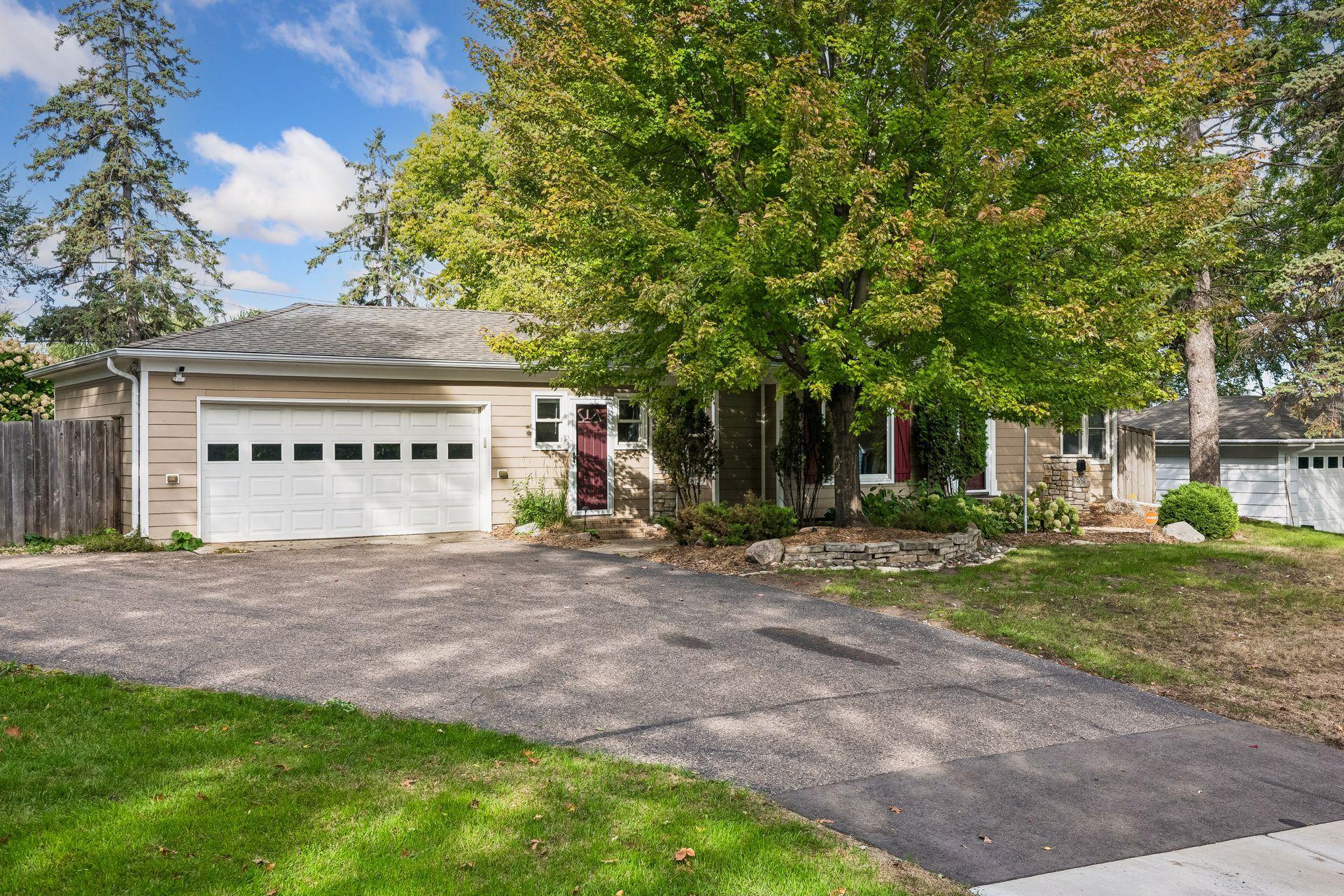View of Residential at 308 Monroe Avenue, Edina MN 55343, Edina (7 of 32) - Mike Wilen | Minnesota Team Real Estate