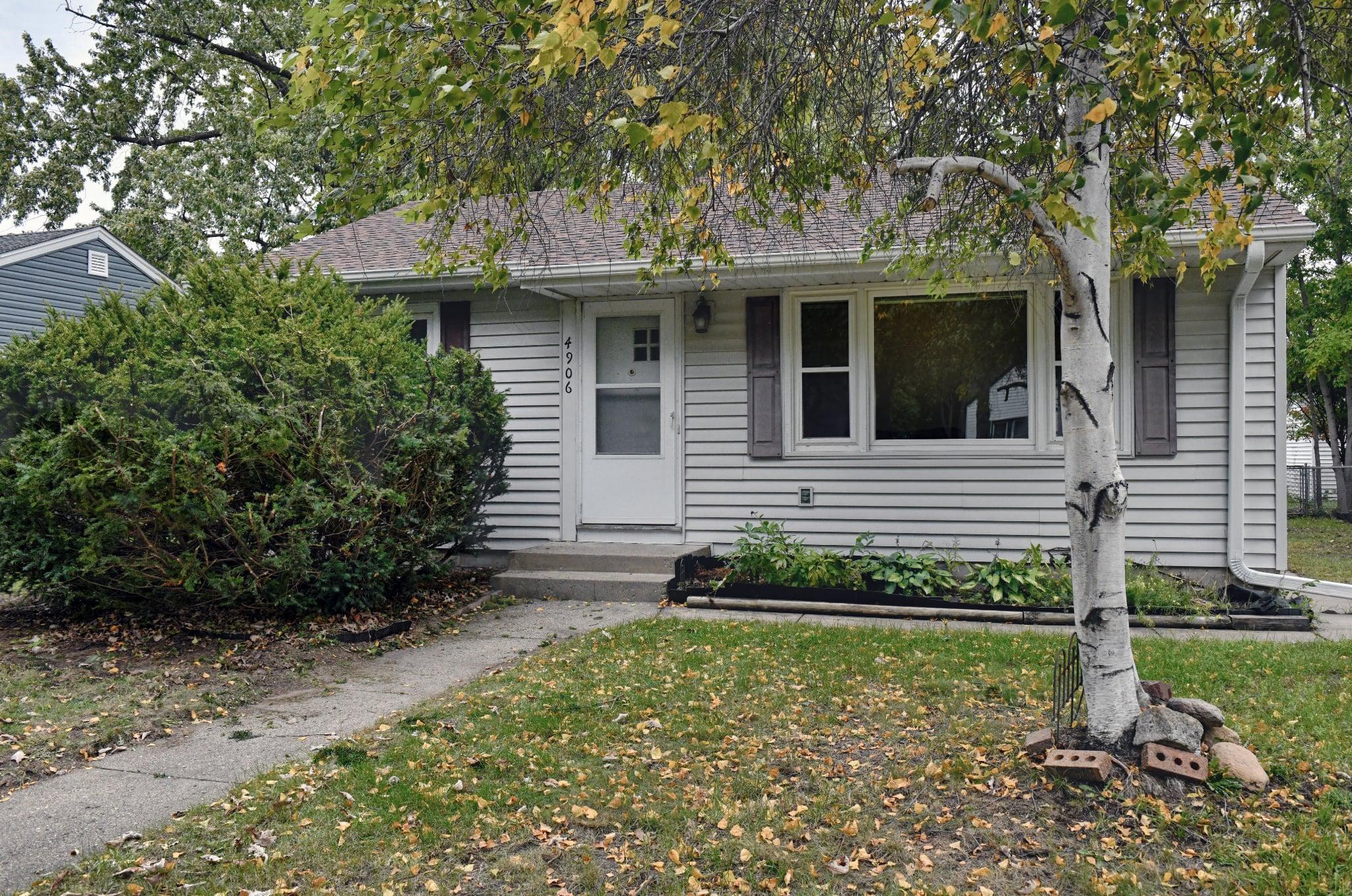 View of Residential at 4906 Thomas Avenue, Minneapolis MN 55430, Minneapolis (6 of 31) - Mike Wilen | Minnesota Team Real Estate